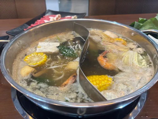마닐라 샤브샤브 무한리필집 레드하우스 반반 육수 마라육수 닭육수