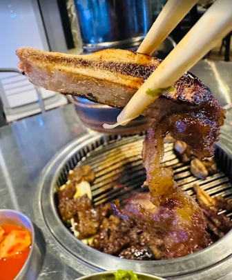 마닐라 말라테 24시간 식당 황소막창 갈비 구이