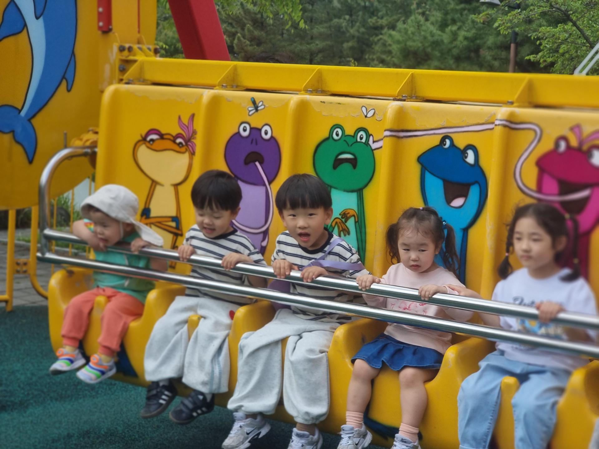 d05713b74e7fb.jpg
