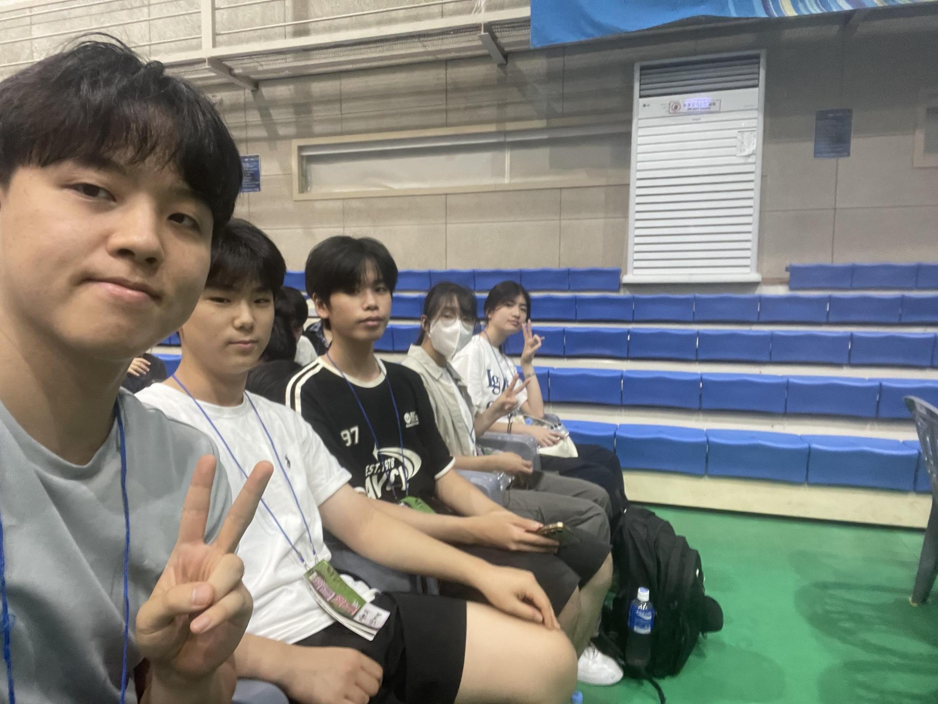 d24478096b333.jpg