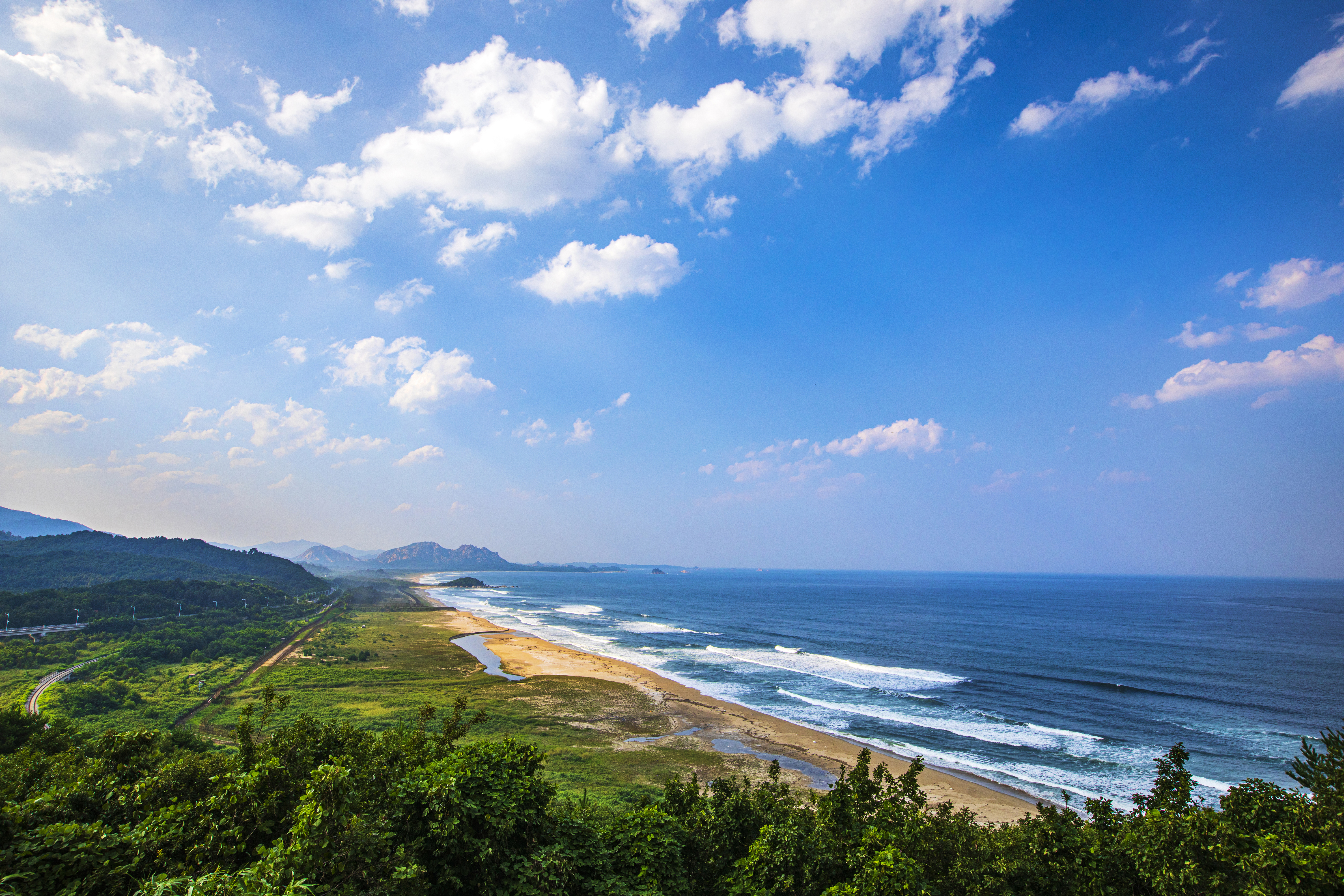 Seoraksan Hiking Course D - East Coast DMZ & Mt. Summit
