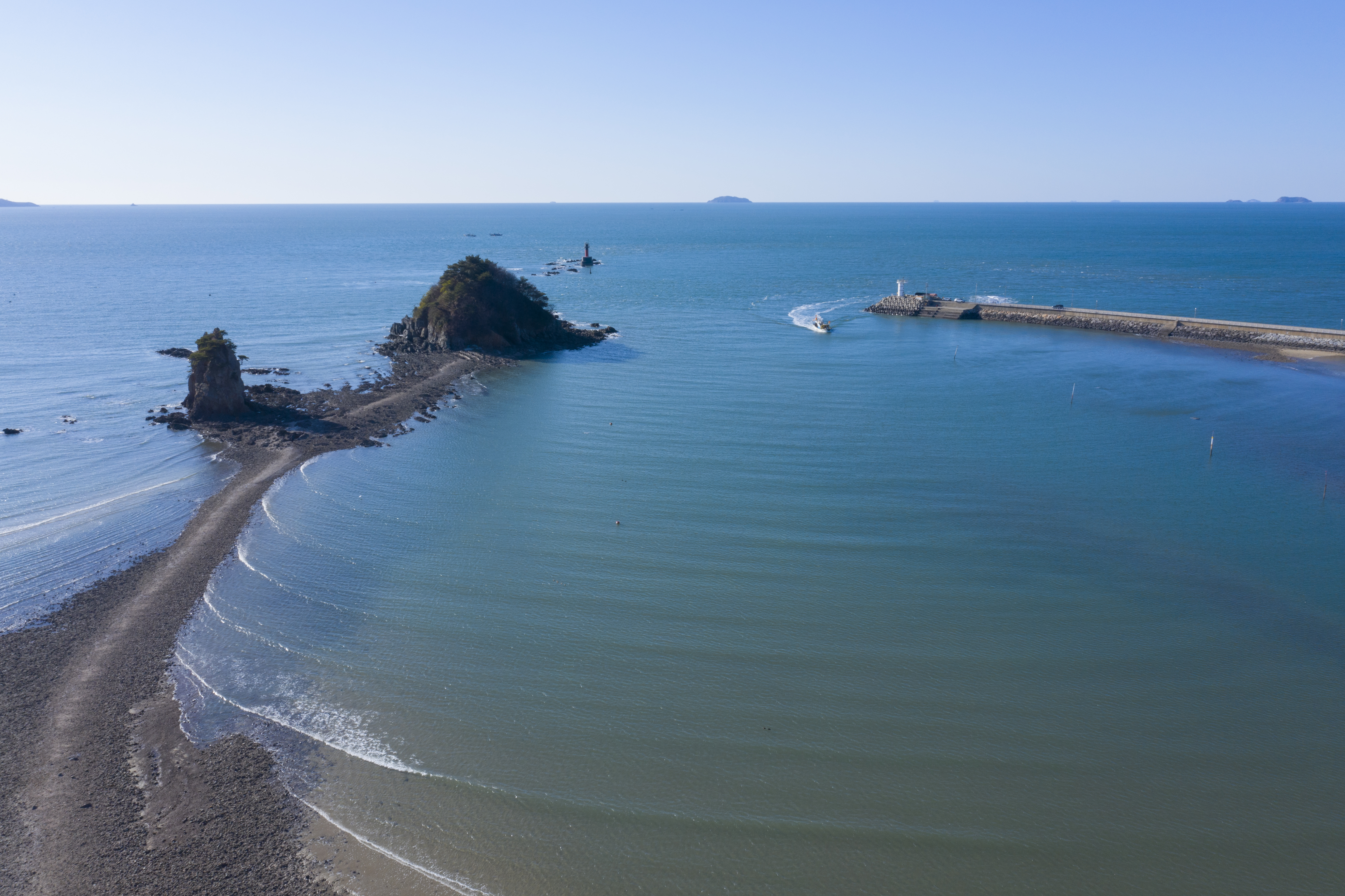 Westcoast Island & Local Portside Tour
