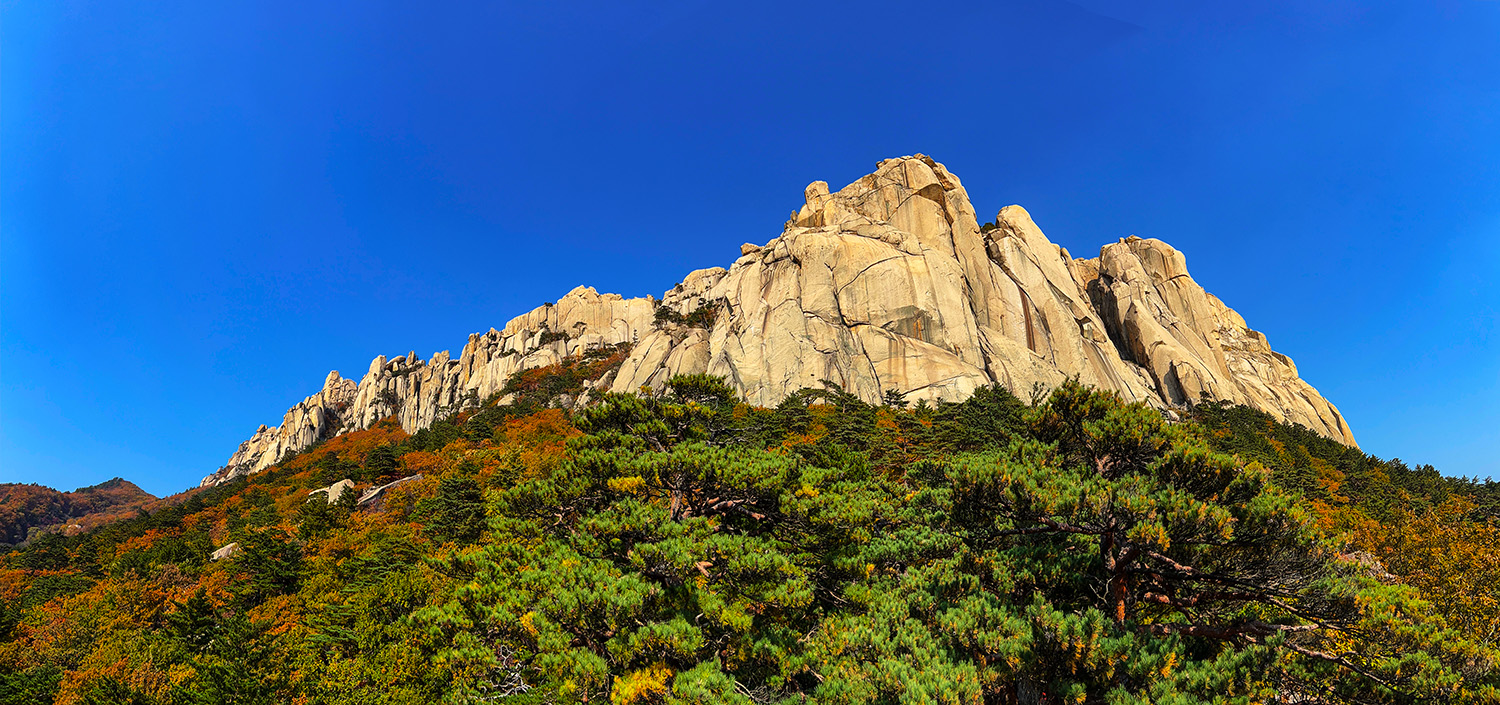 Seoraksan Hiking Course B - Major Waterfalls & Valley trek