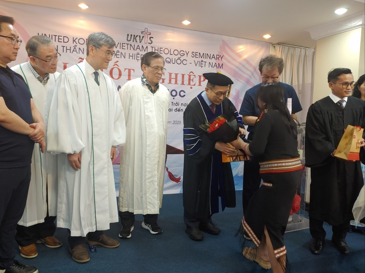 d7af62a3eab28.png
