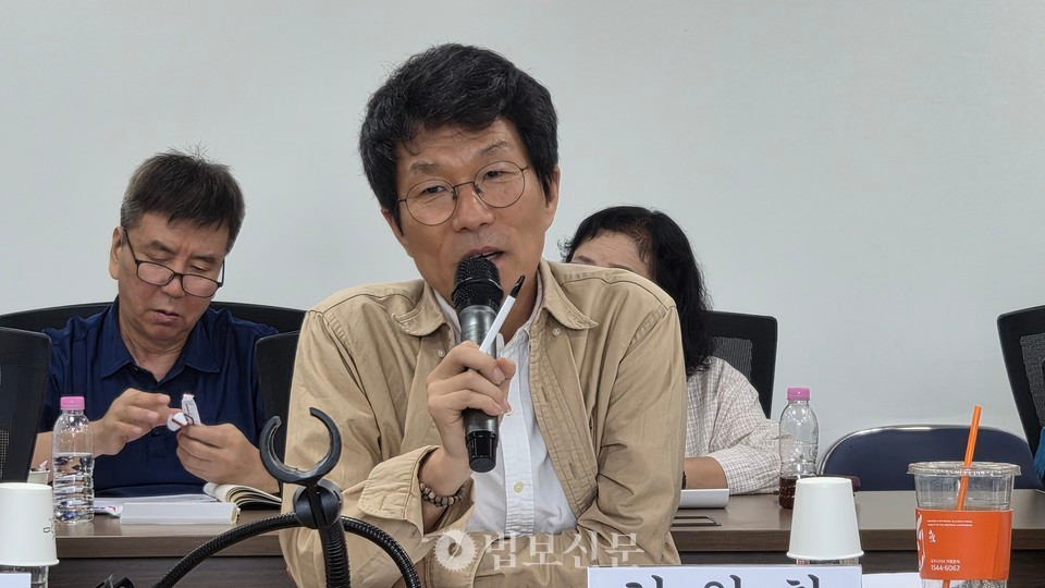 김일한 동국대 교수는 ‘원산갈마지구와 금강산의 남북협력 및 연계 가능성 제고’ 토론에서 불교협력과 관광협력을 병행하는 ‘투 트랙’ 접근을 제안했다.