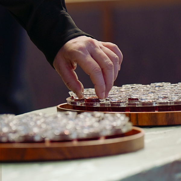 ministries-communion.png