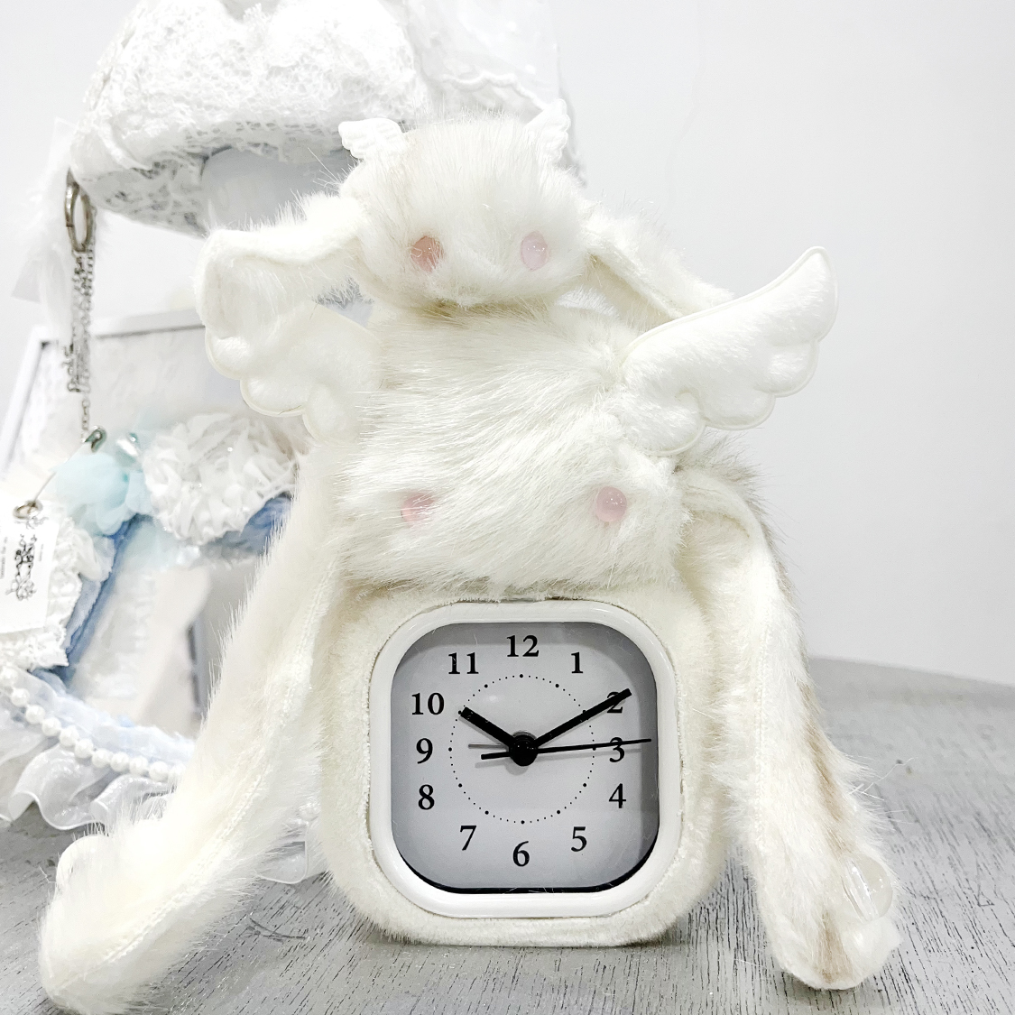 Pearl Tomo keyring