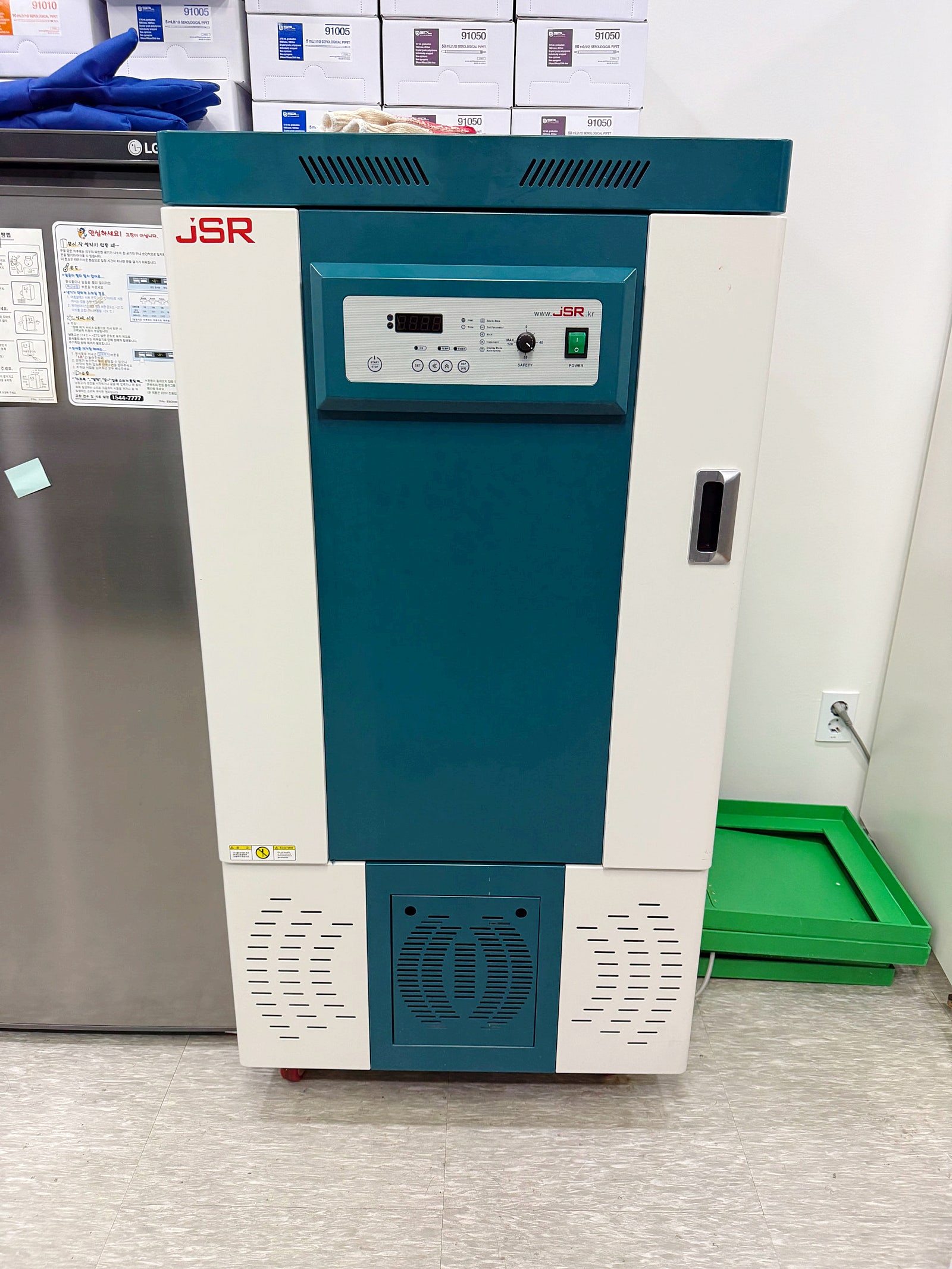 Refrigerated BOD Incubator 150L