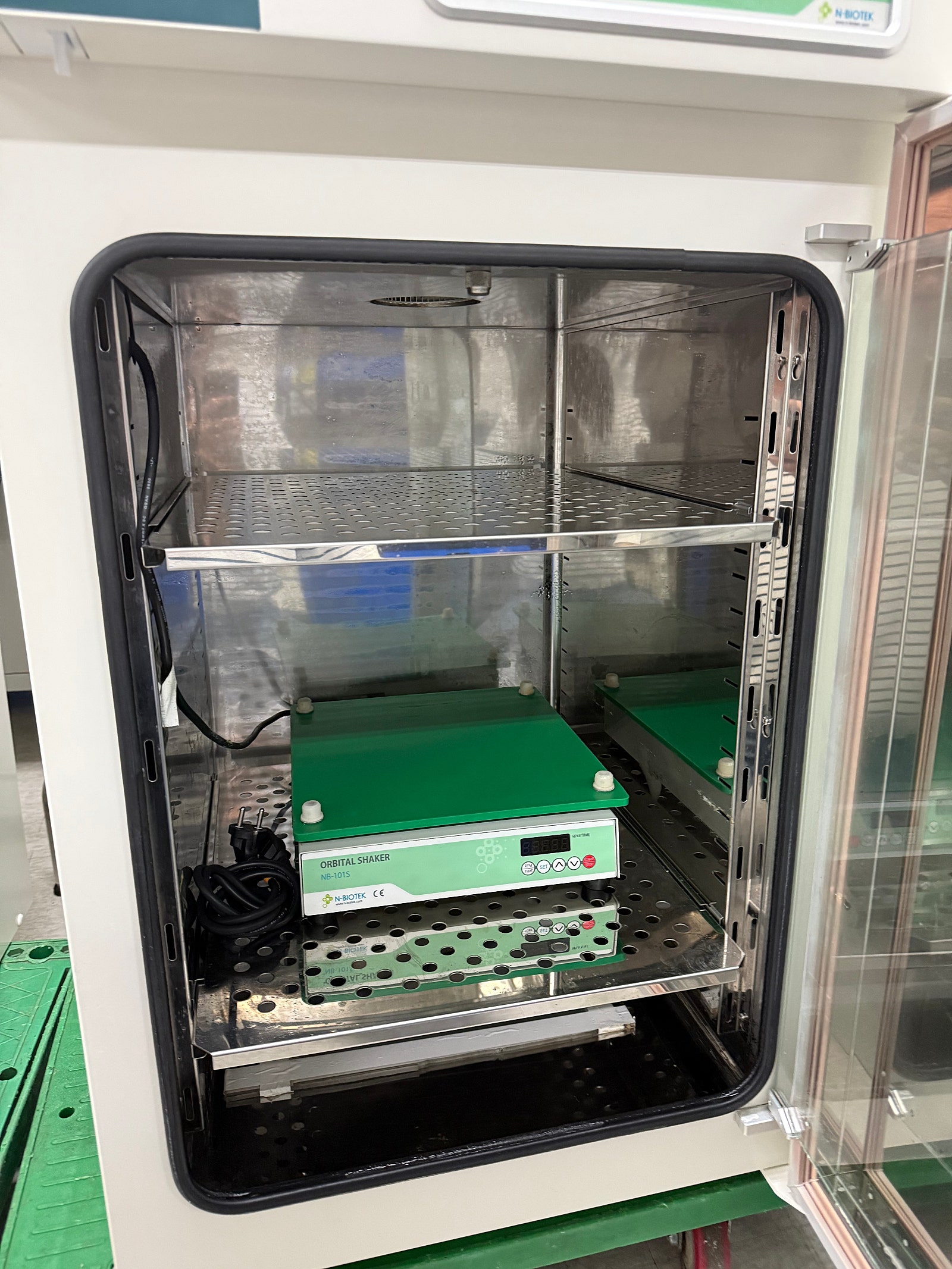 NB-206CL Shaker 내장 CO2 Incubator
