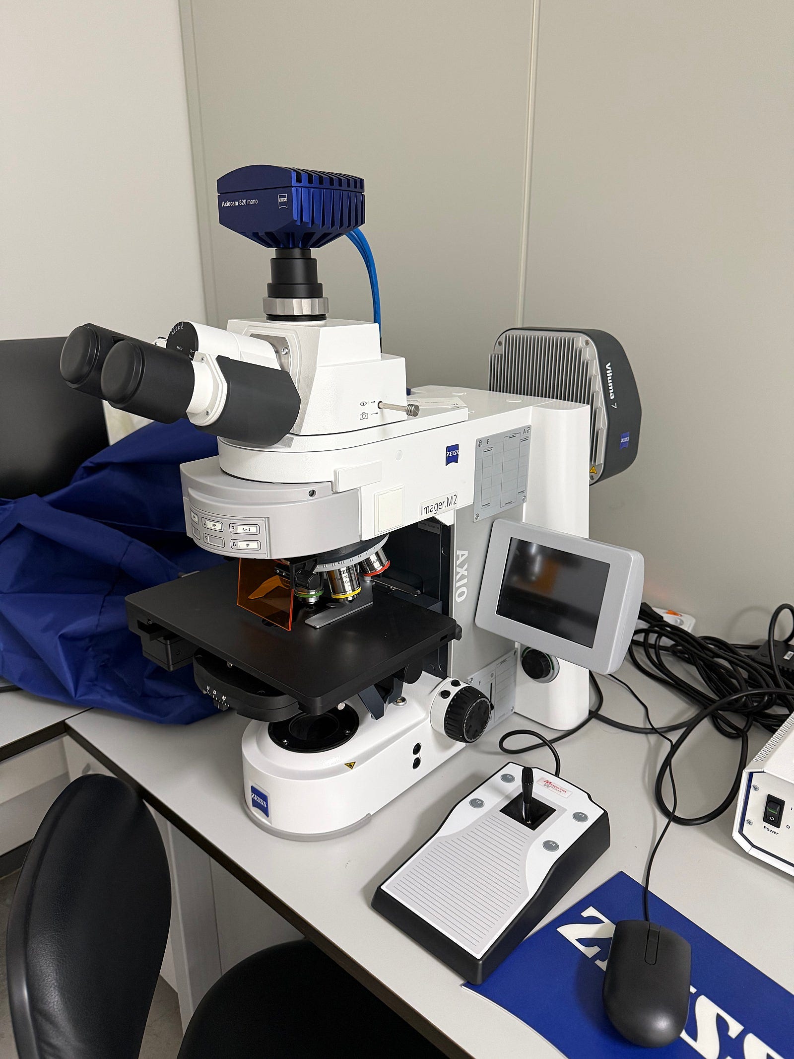 Zeiss Axio imager M2 Axiocam 820 mono
