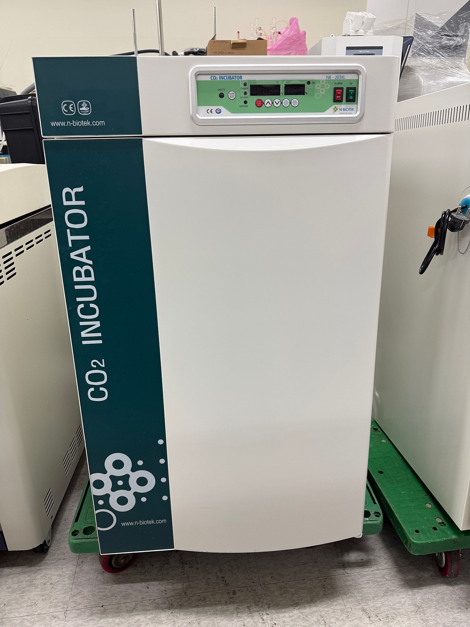 NB-206CL Shaker 내장 CO2 Incubator