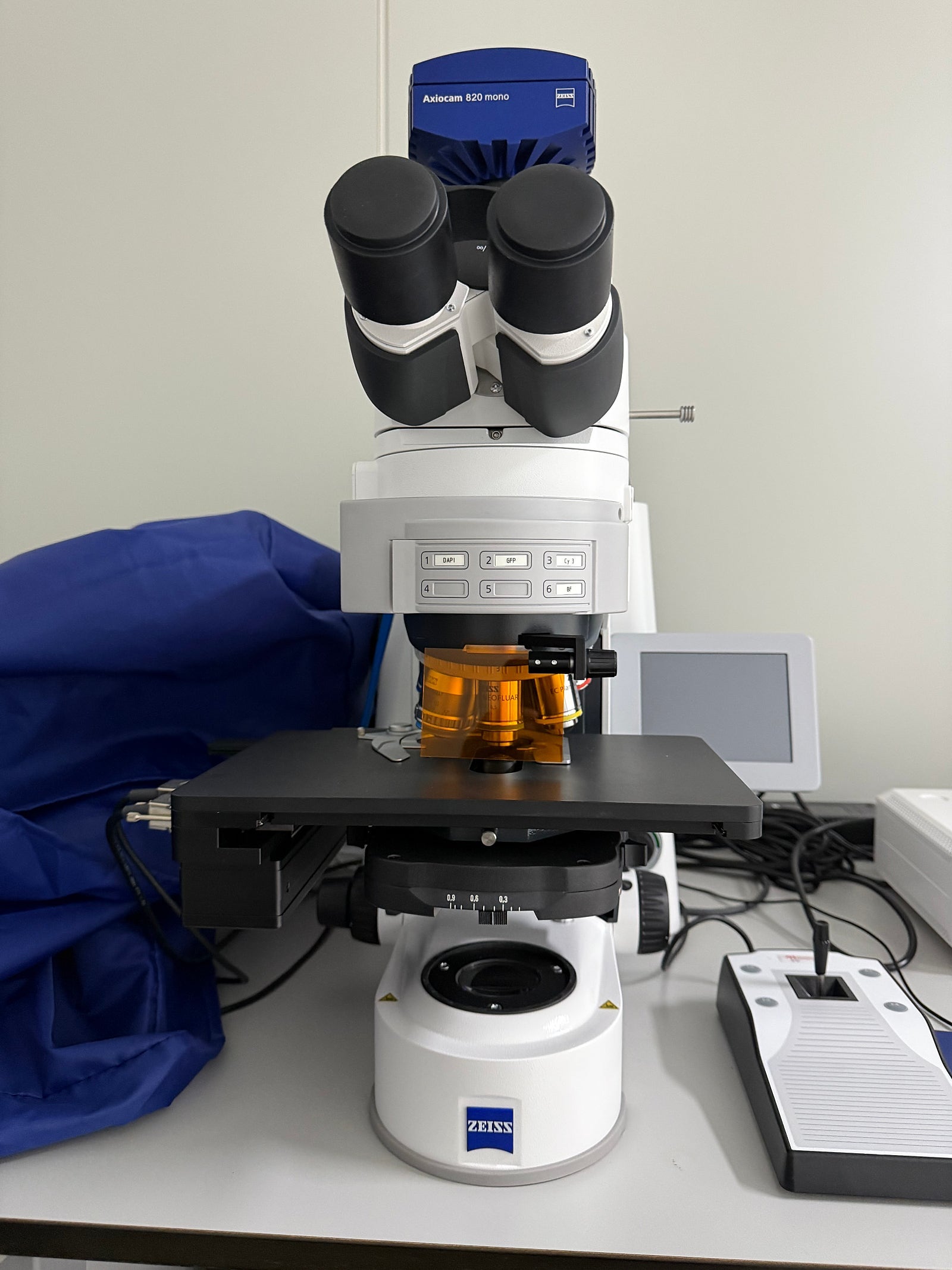 Zeiss Axio imager M2 Axiocam 820 mono