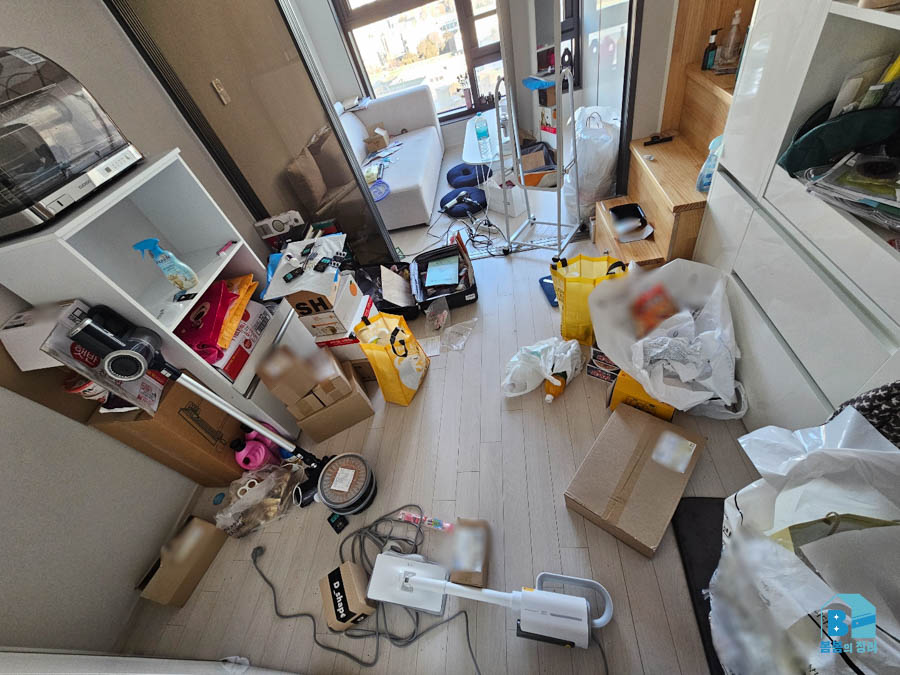 서대문구 홍은동 복층 오피스텔 1층 생활공간 정리 전