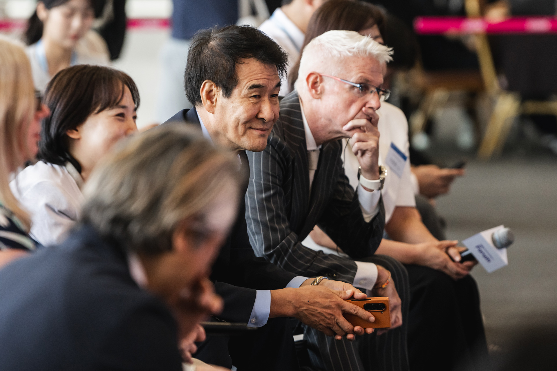 c2b64897abc04.jpg