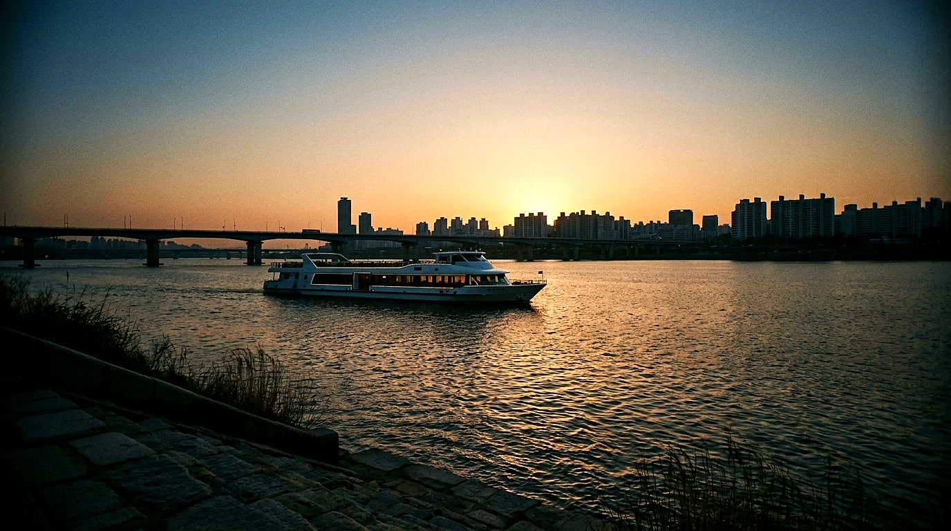 夕陽の漢江クルーズ