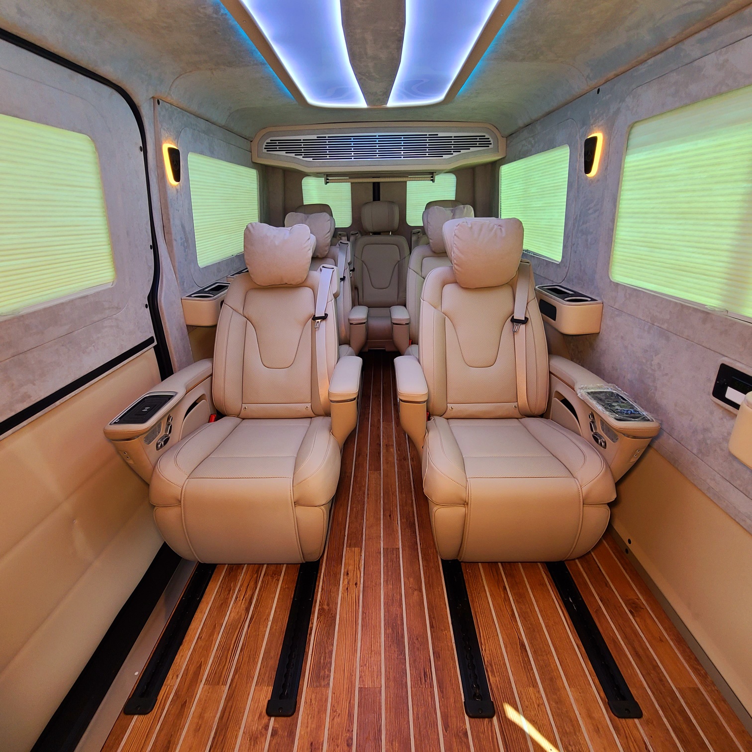 Mercedes-Benz Sprinter [9-Seater] (1 Day)