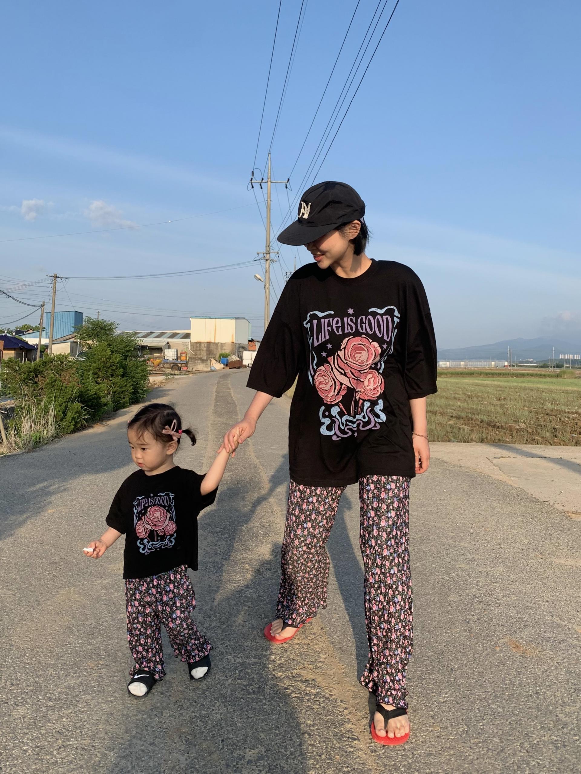 로즈 모달 T