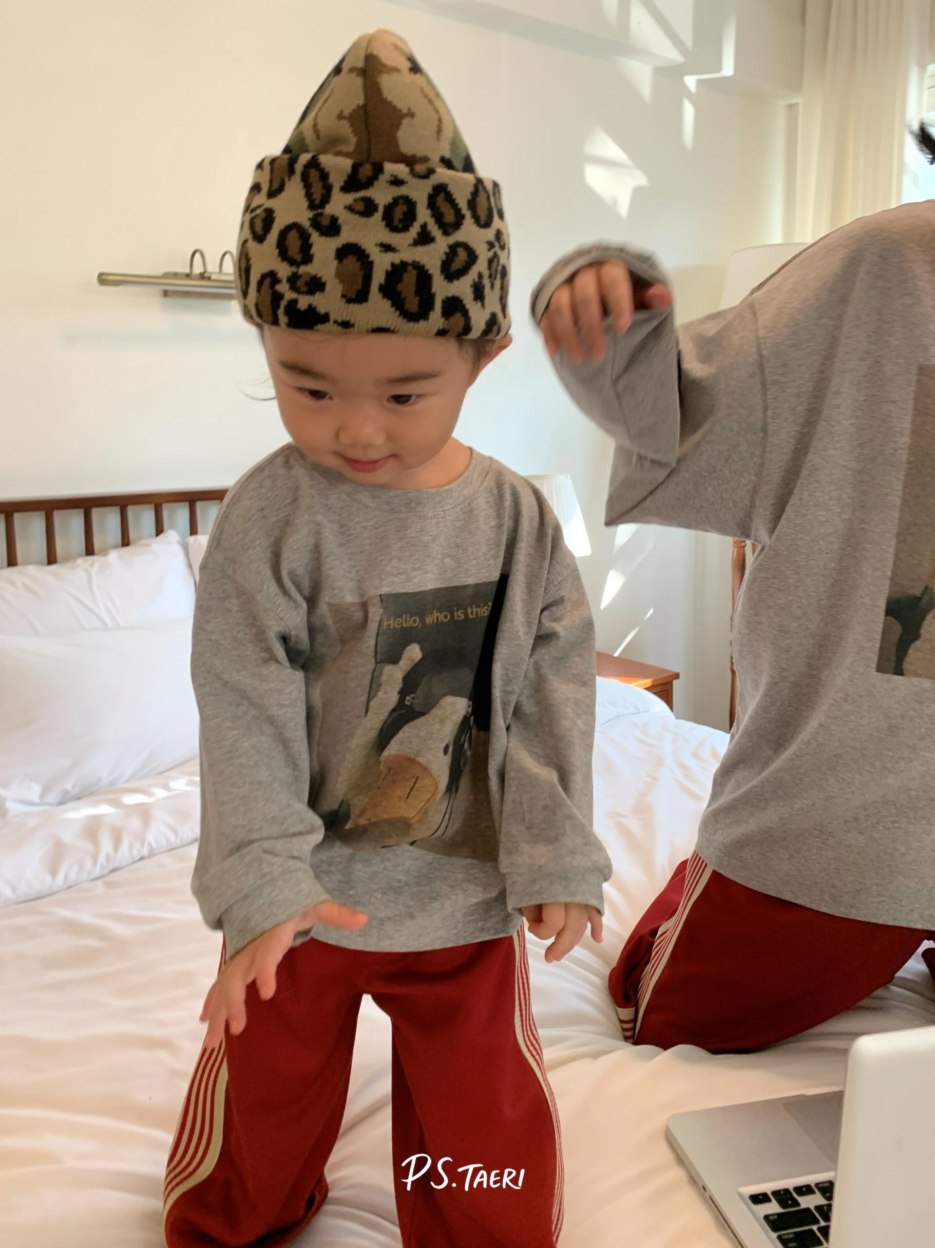 Hello Duck T-shirt (Kids)-Gray