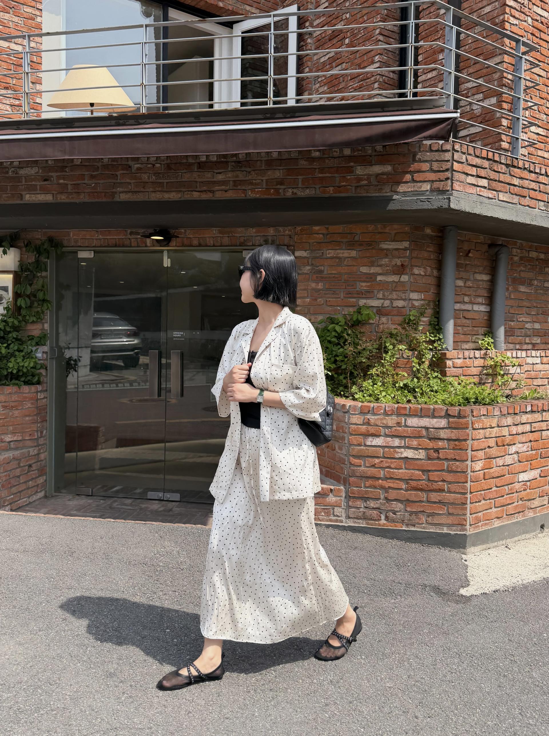 도트주름 SHIRTS