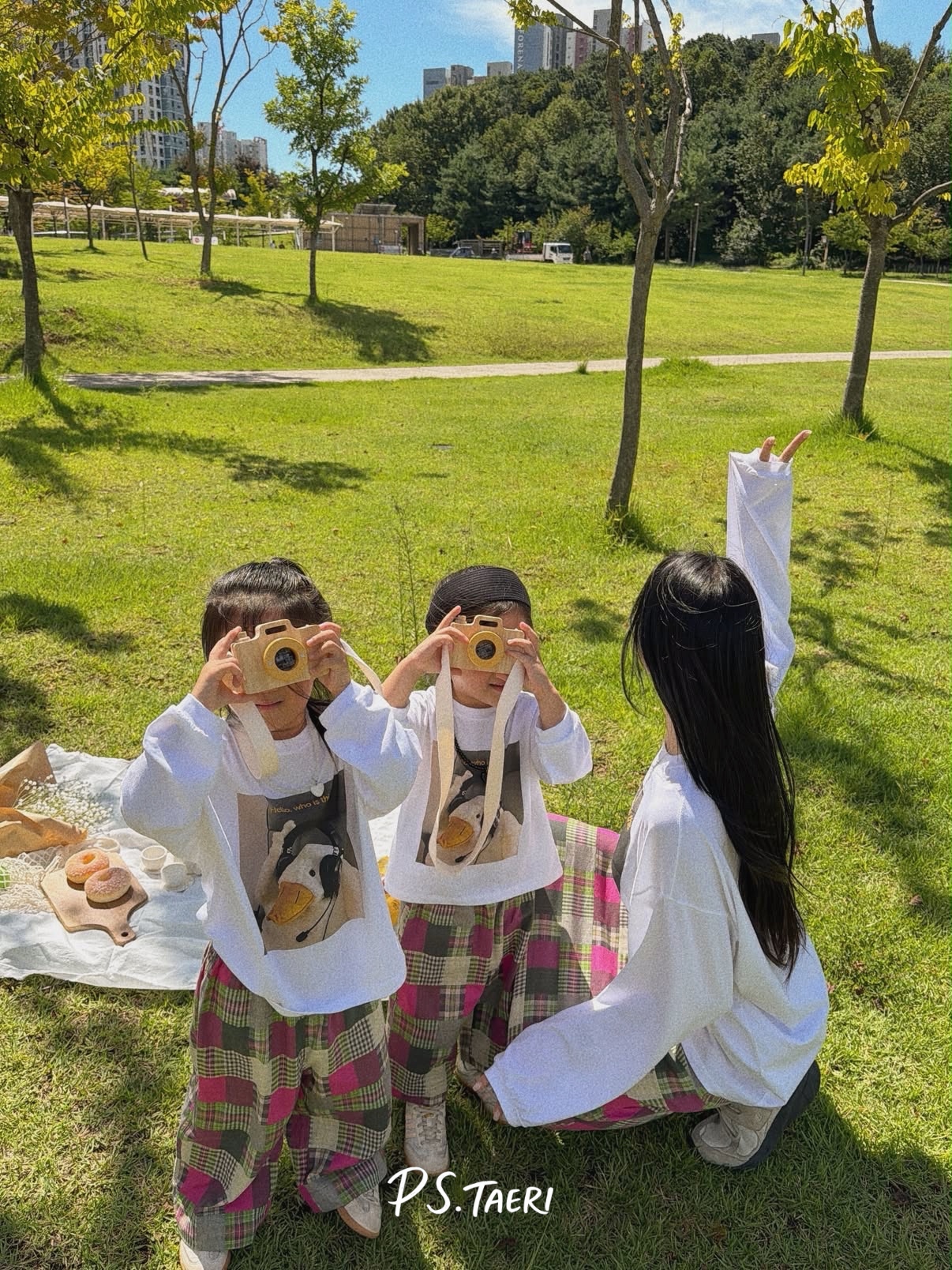 Hello Duck T-shirt (Kids)-White