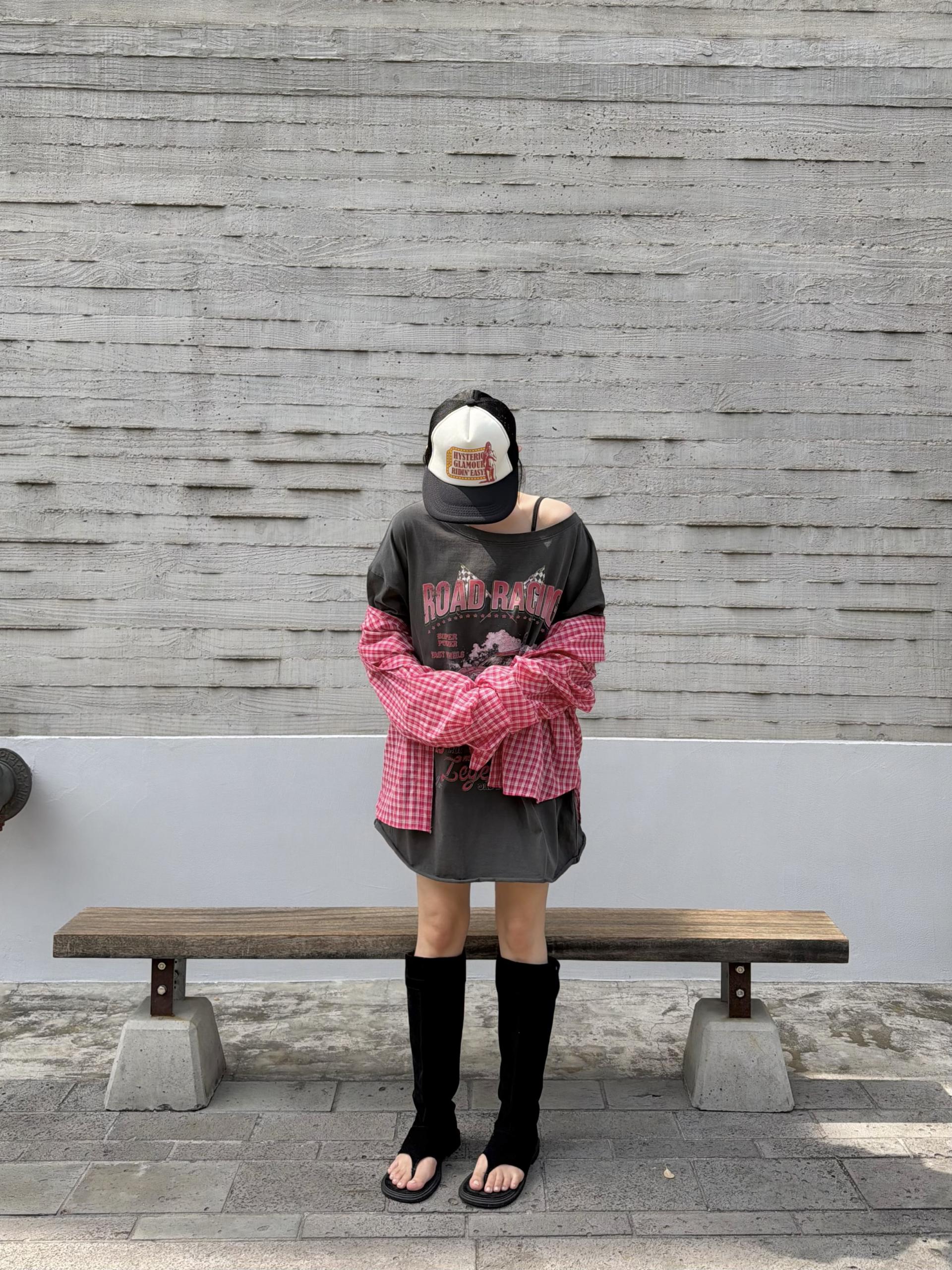 피그레이싱 T