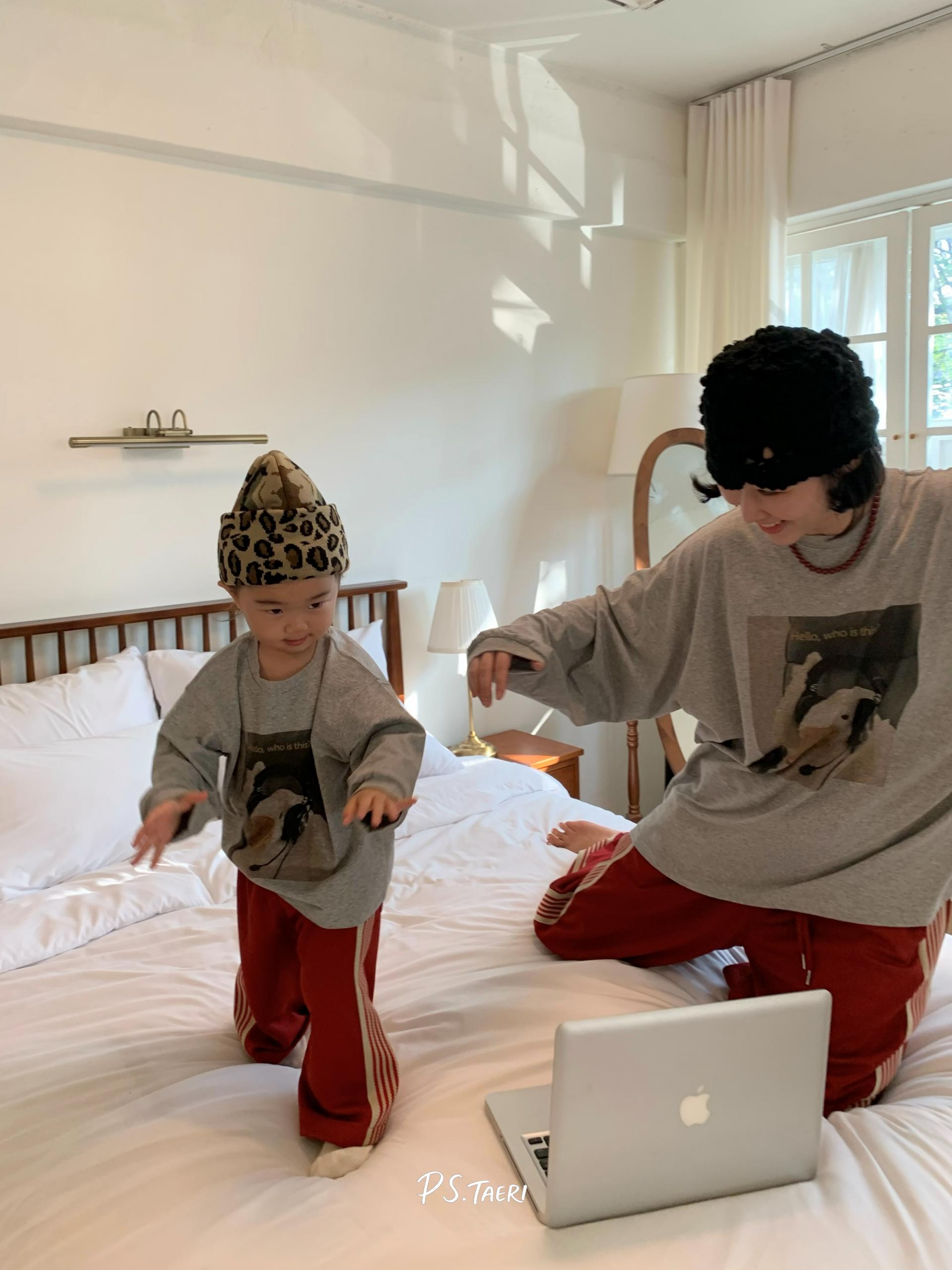 Hello Duck T-shirt (Kids)-Gray