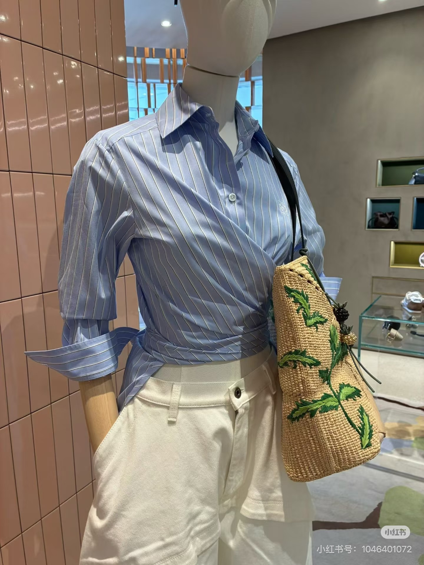 [고퀄] 로에베 스트라이프 셔츠