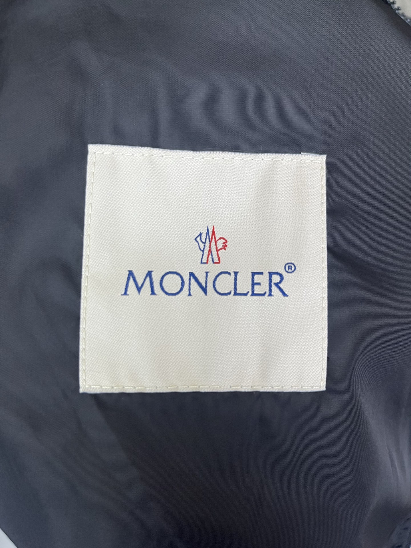 몽클레어 후드 셔링 바람막이