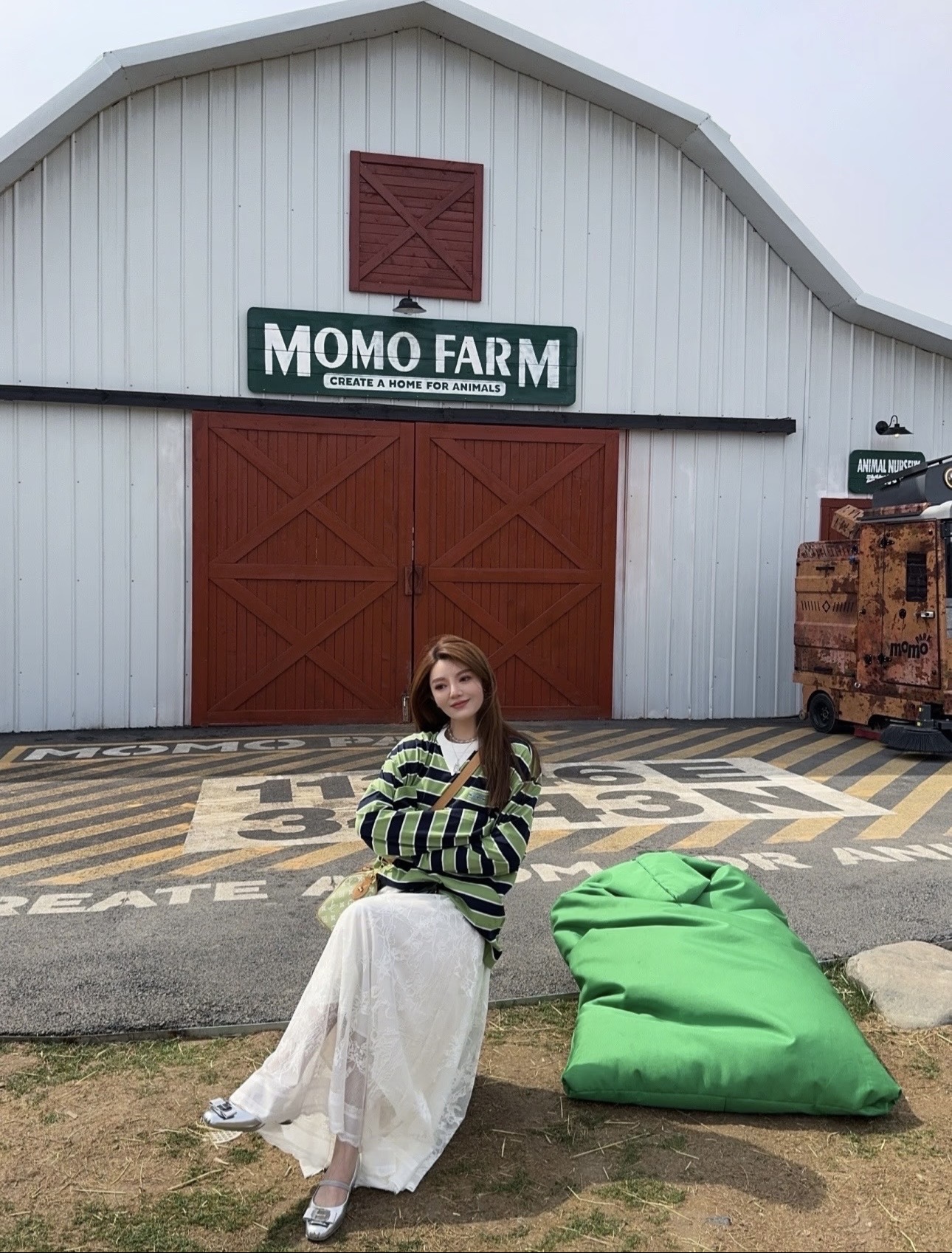 프라다 맨즈 남여공용 스트라이프 티셔츠