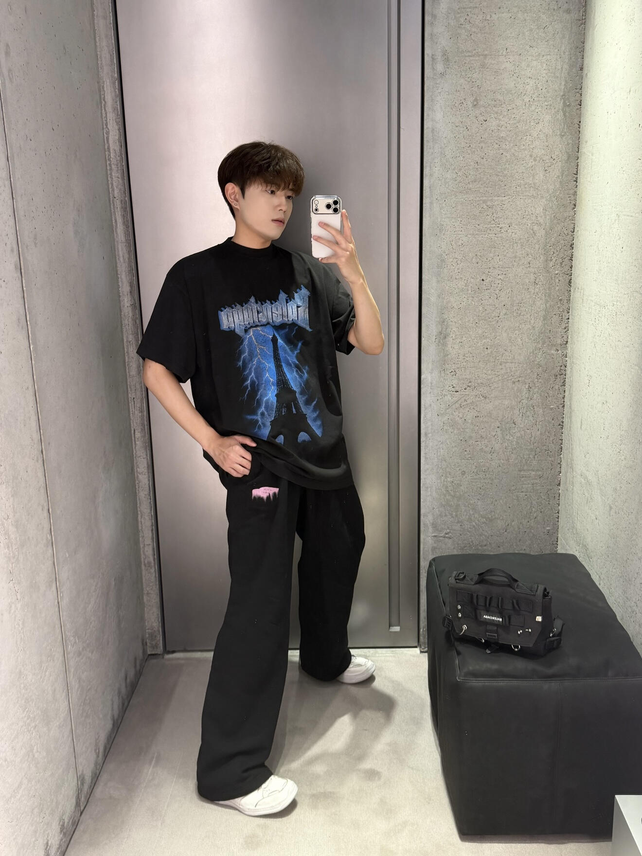 발렌시아가 맨즈 남여공용 프린팅 반팔티