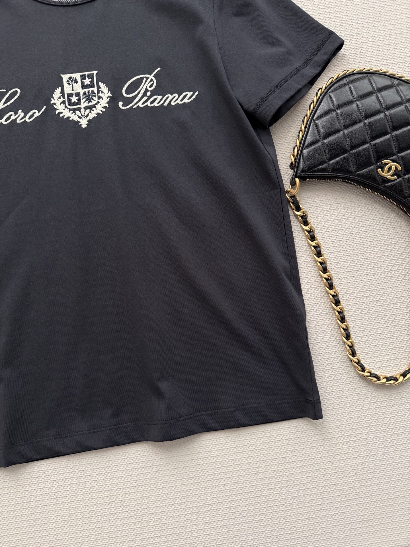 1441ac13edd9c.jpg