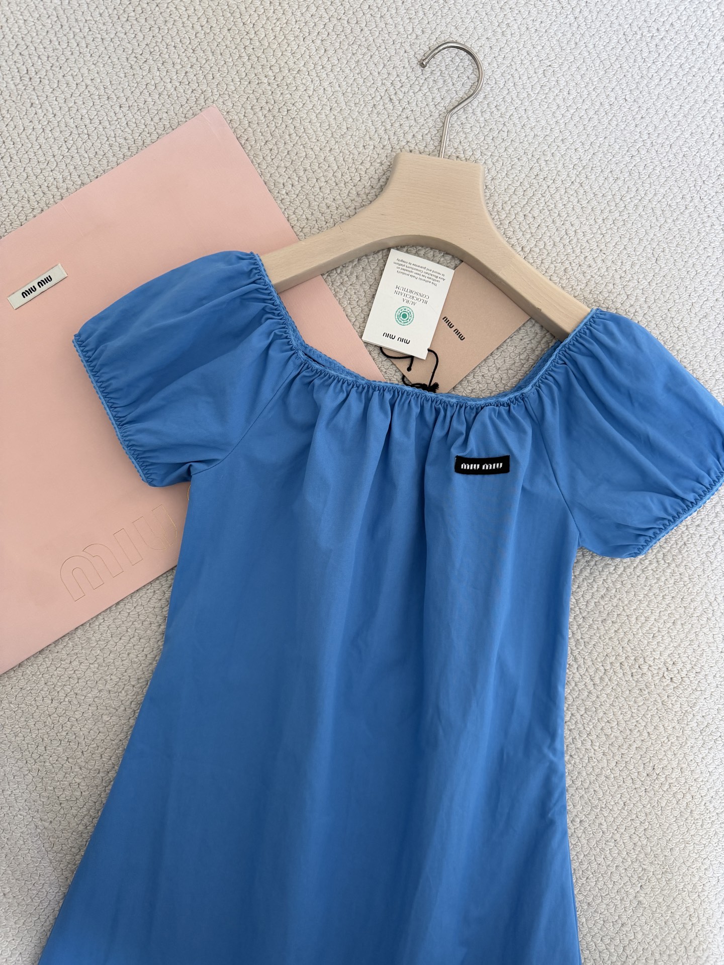 17f58b95350a6.jpg