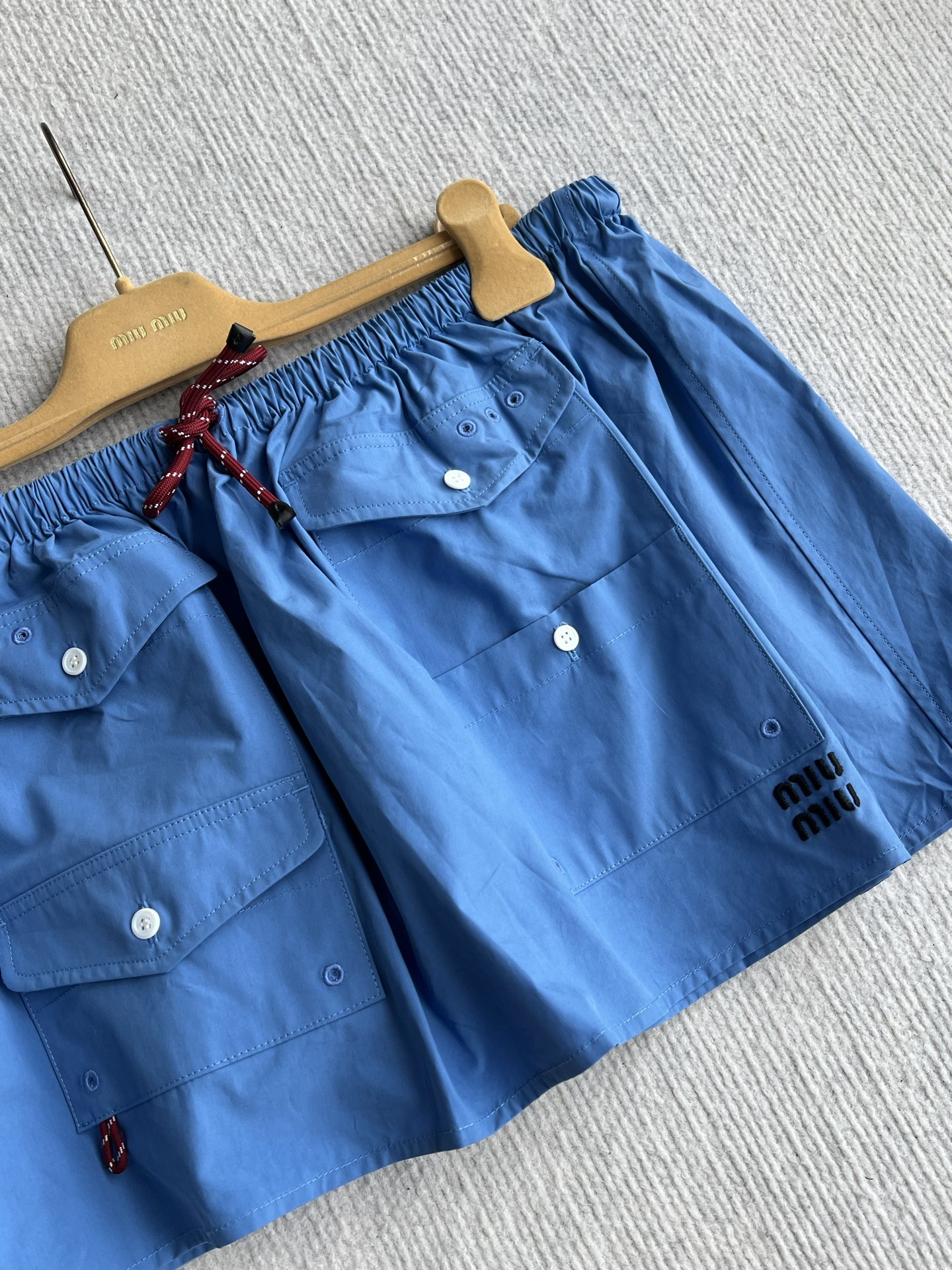 186f82d729209.jpg