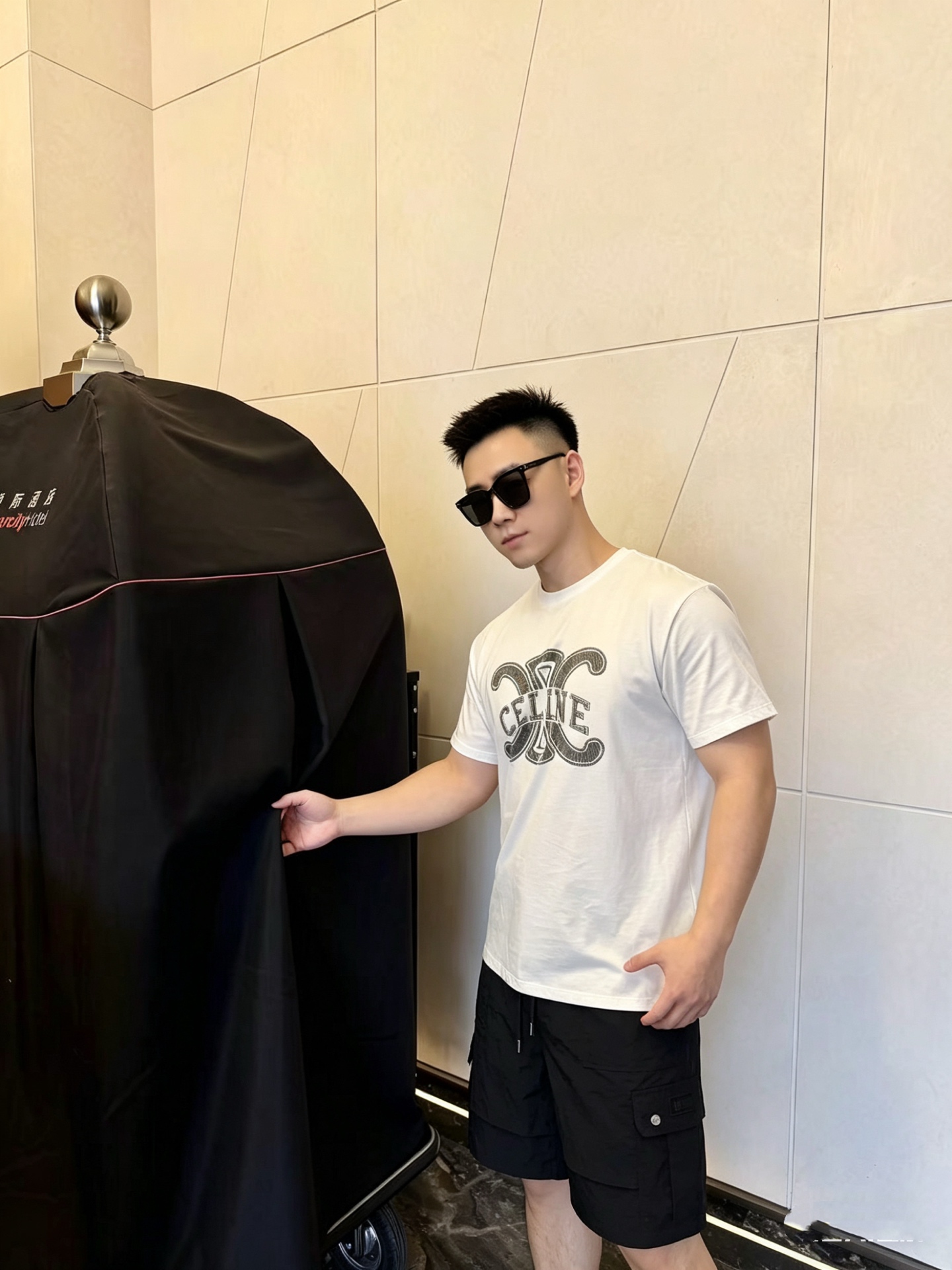 디올 맨즈 포켓 밴딩 숏팬츠 2컬러