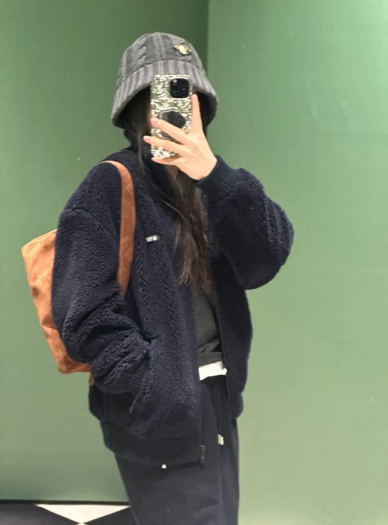 2063635cd92e0.jpg