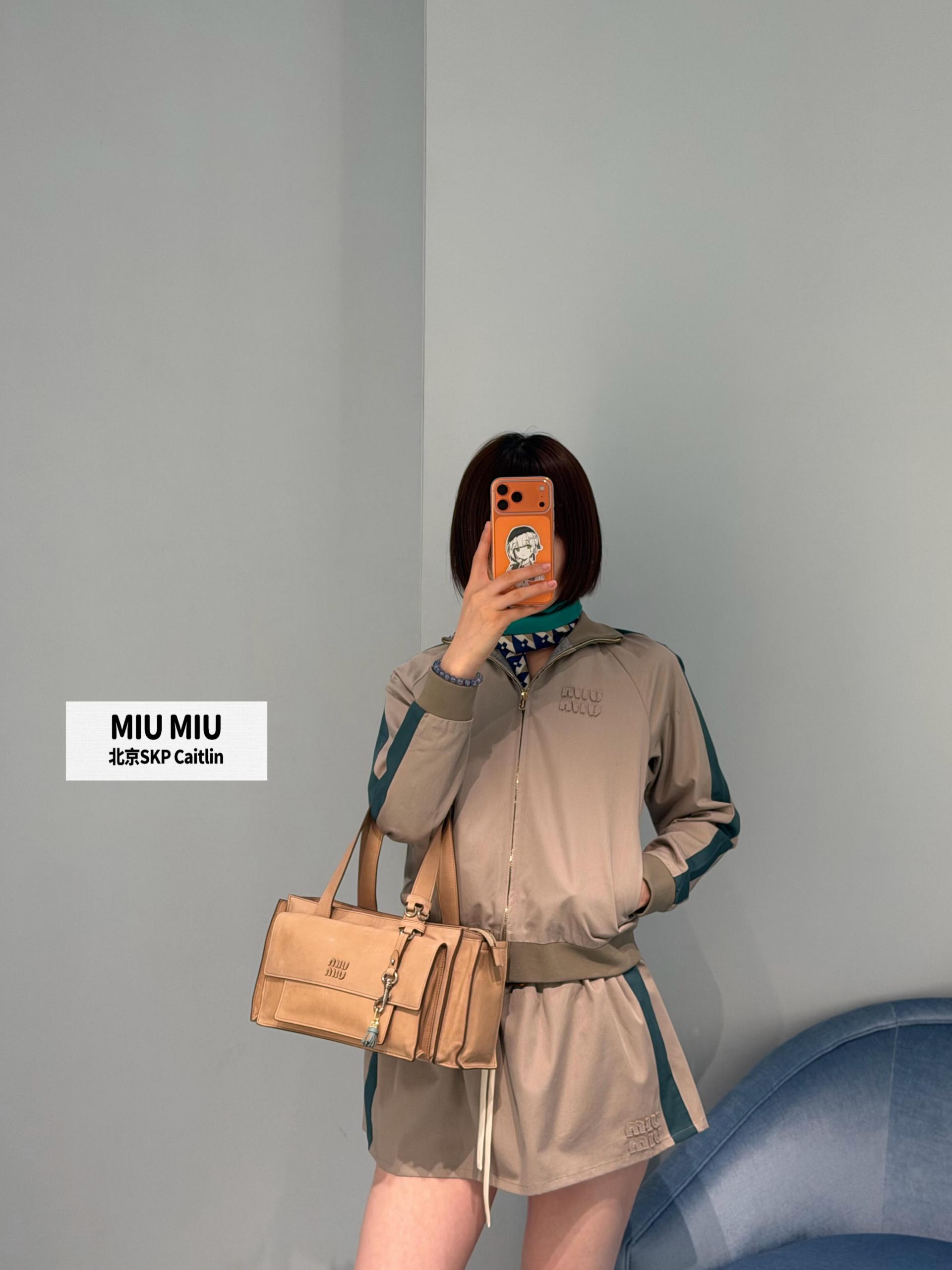 [고퀄]미우미우 집업 자켓 미니 스커트 셋업