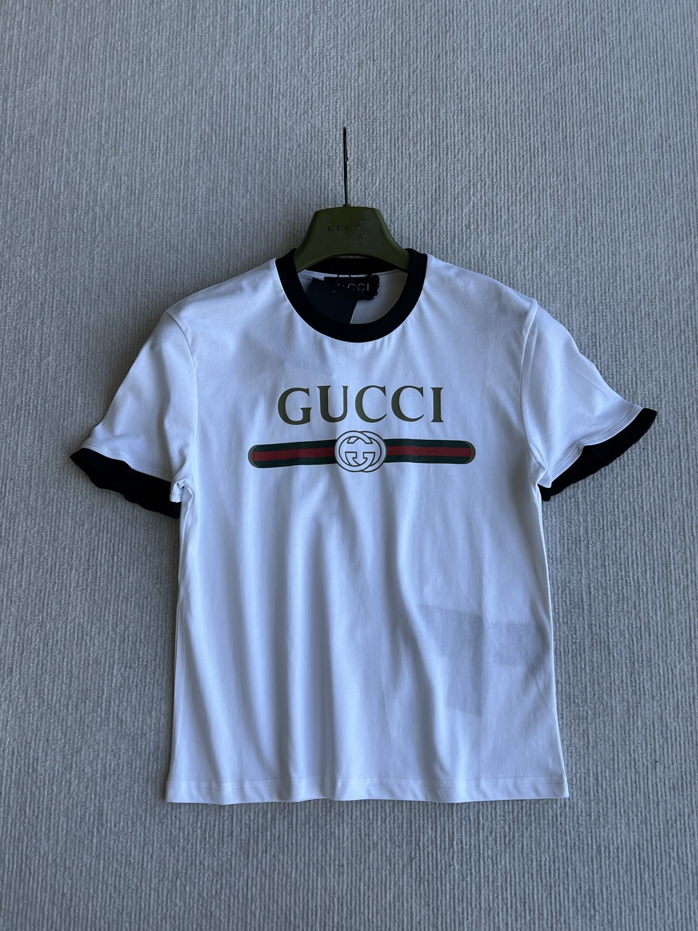 27c275428cf9f.jpg