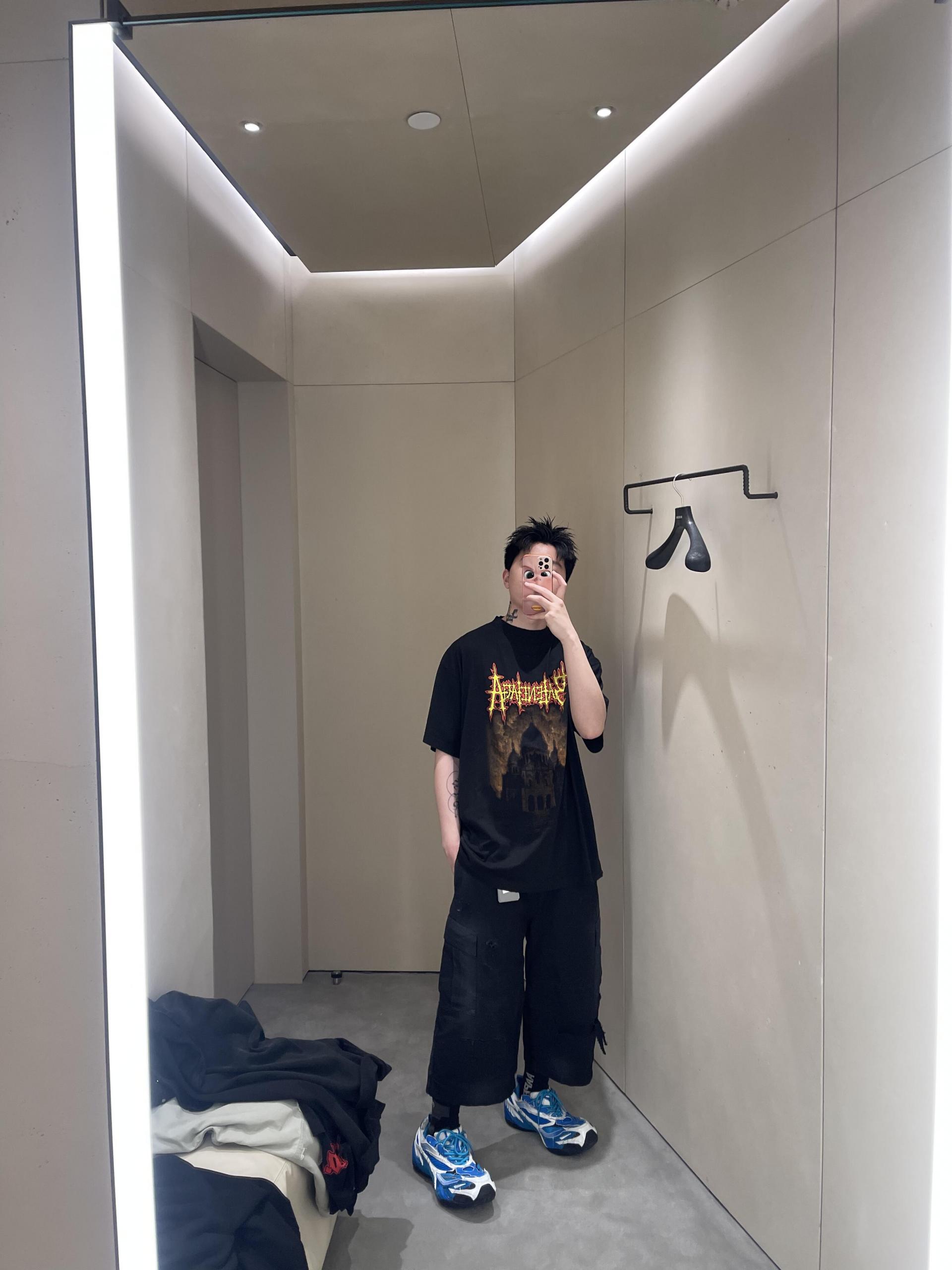 발렌시아가 맨즈 남여공용 프린팅 반팔티