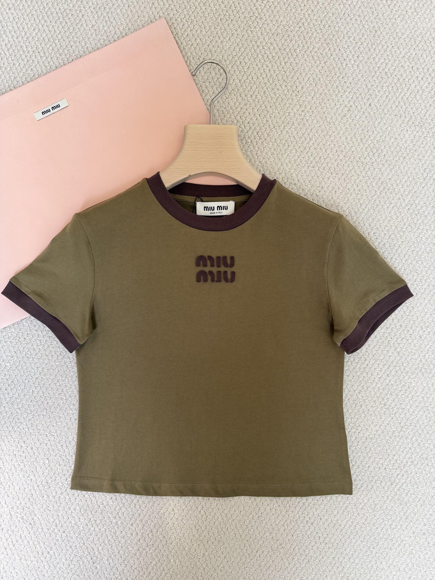 308026516b864.jpg