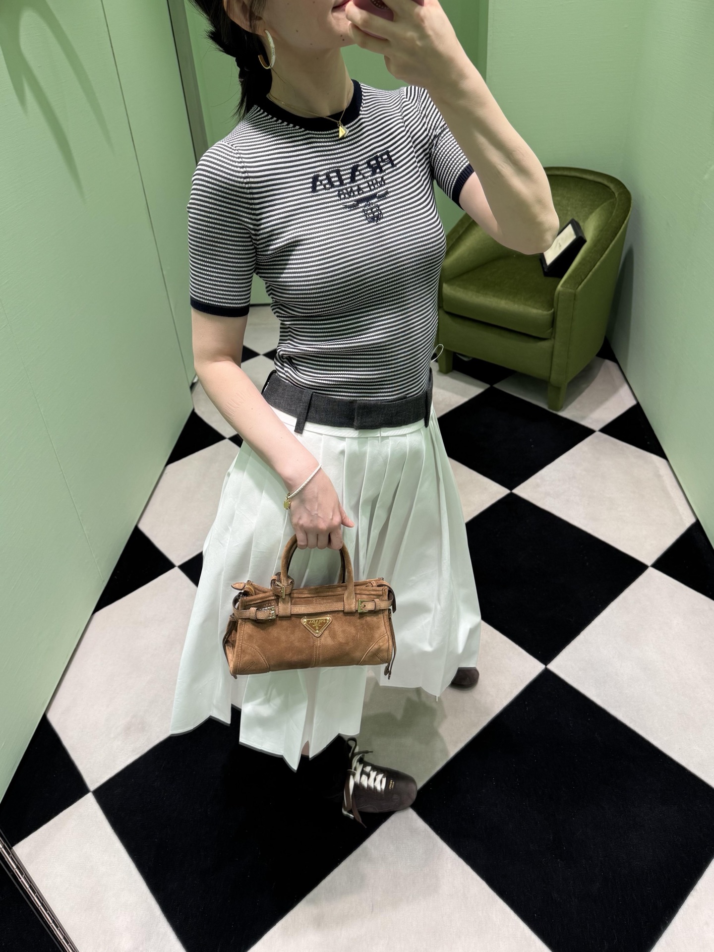 3211f8c7126c9.jpg