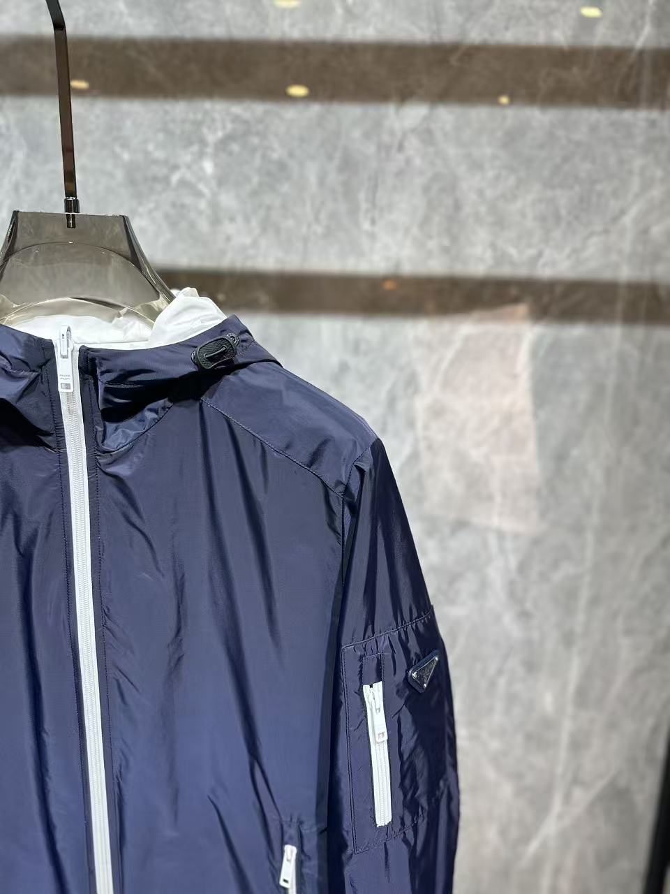 3369764367c94.jpg