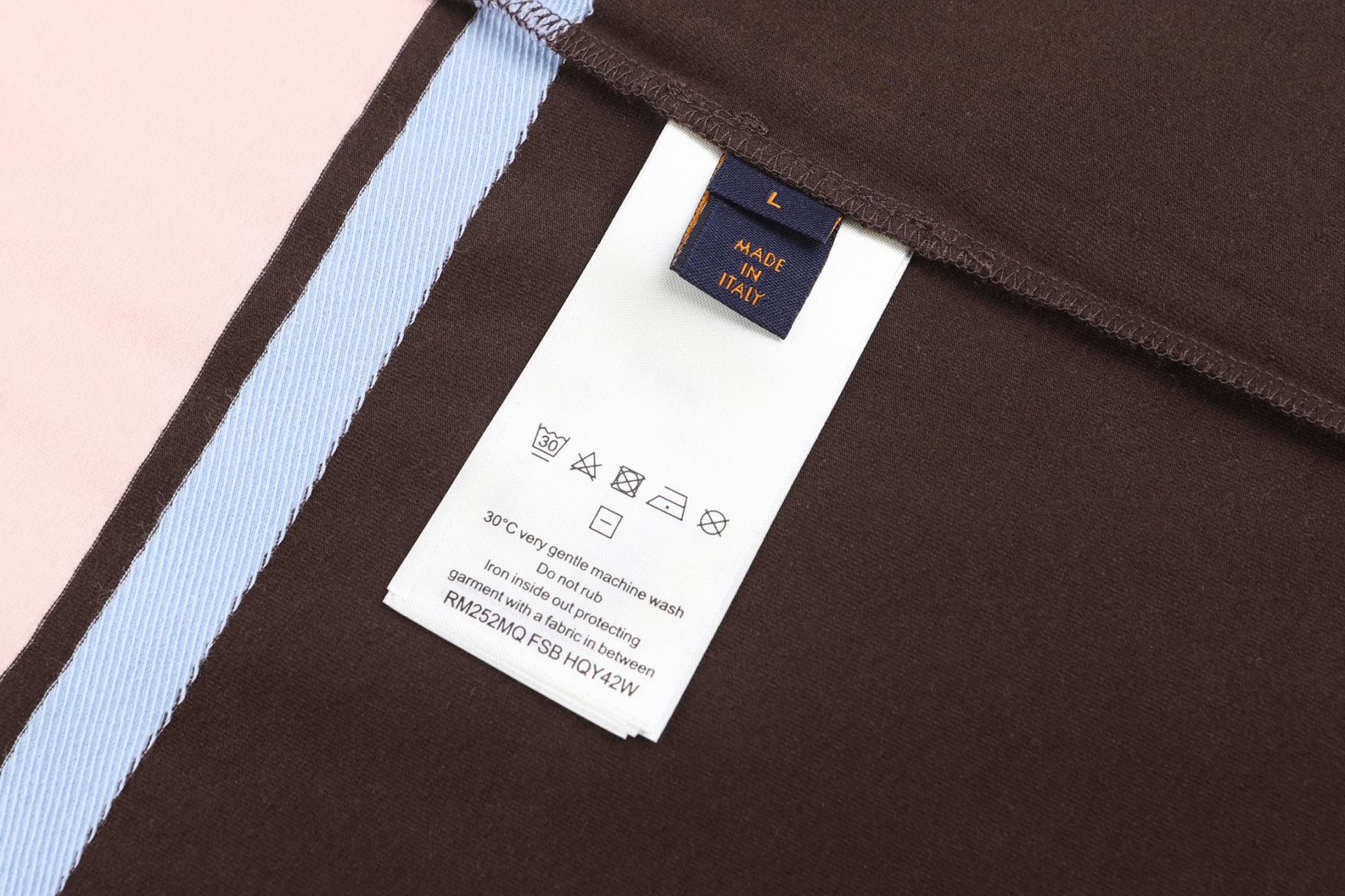 루이비통 맨즈 스트라이프 반팔티