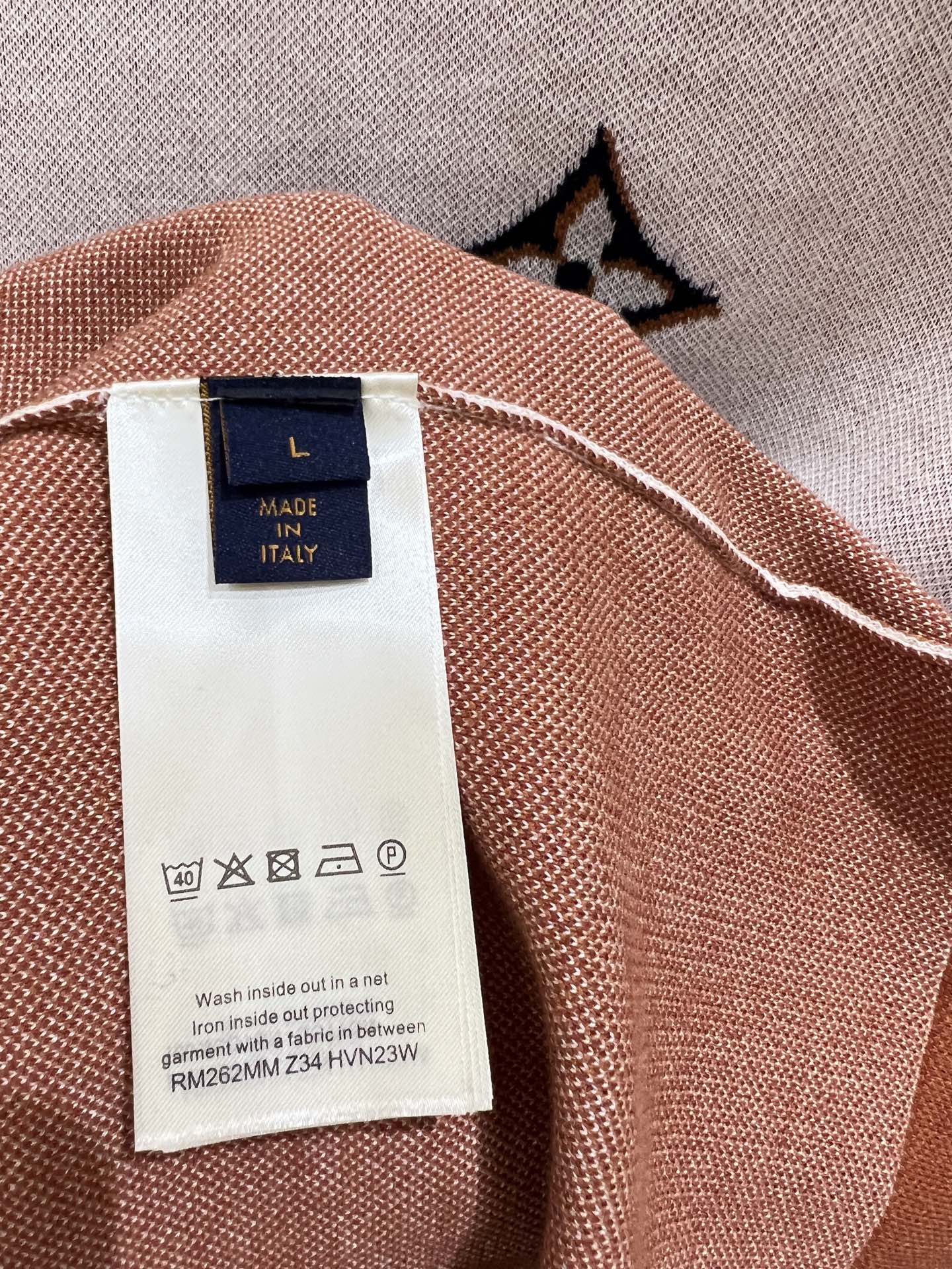 루이비통 맨즈 반팔 니트