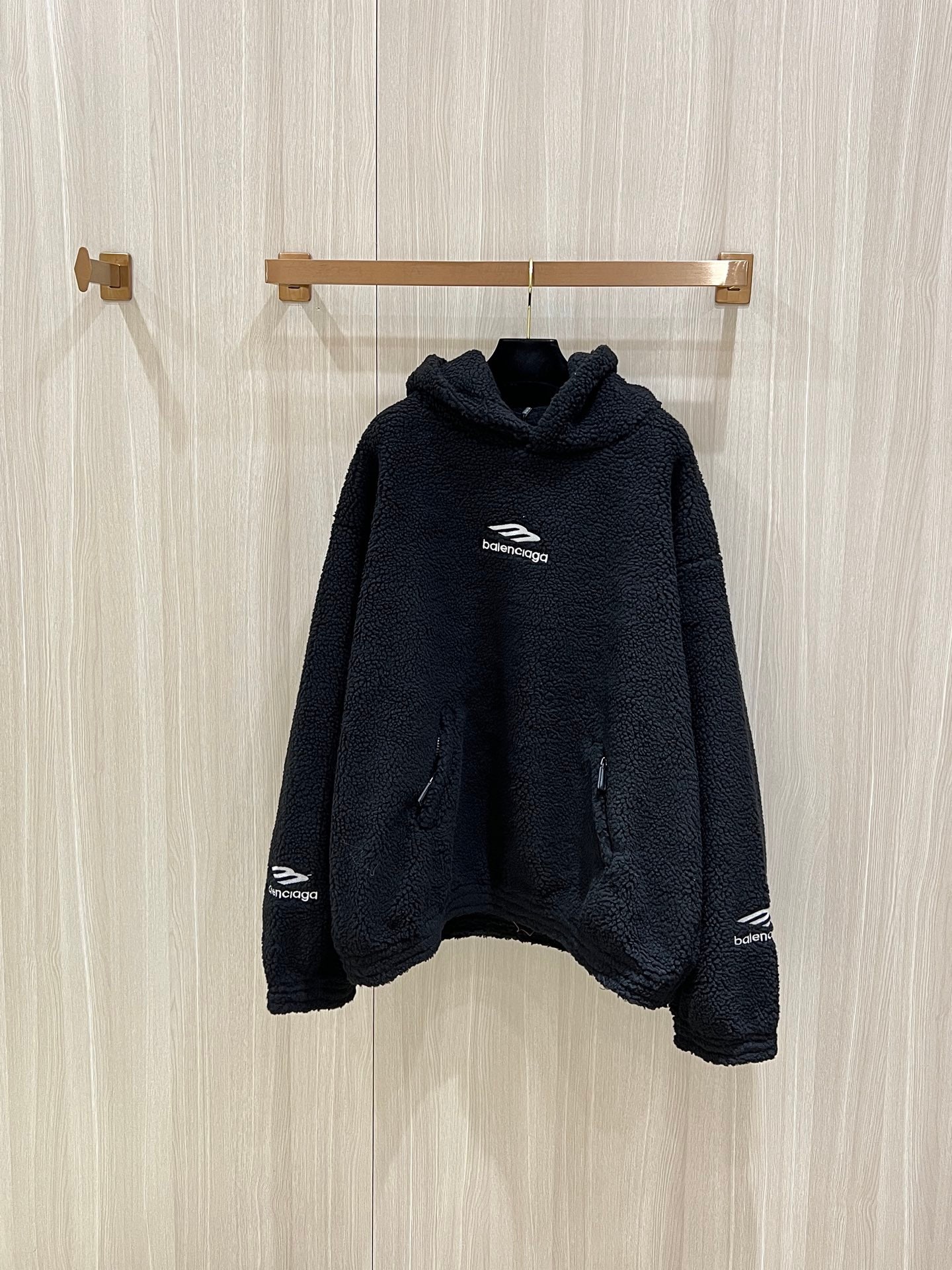 4945e34c64433.jpg