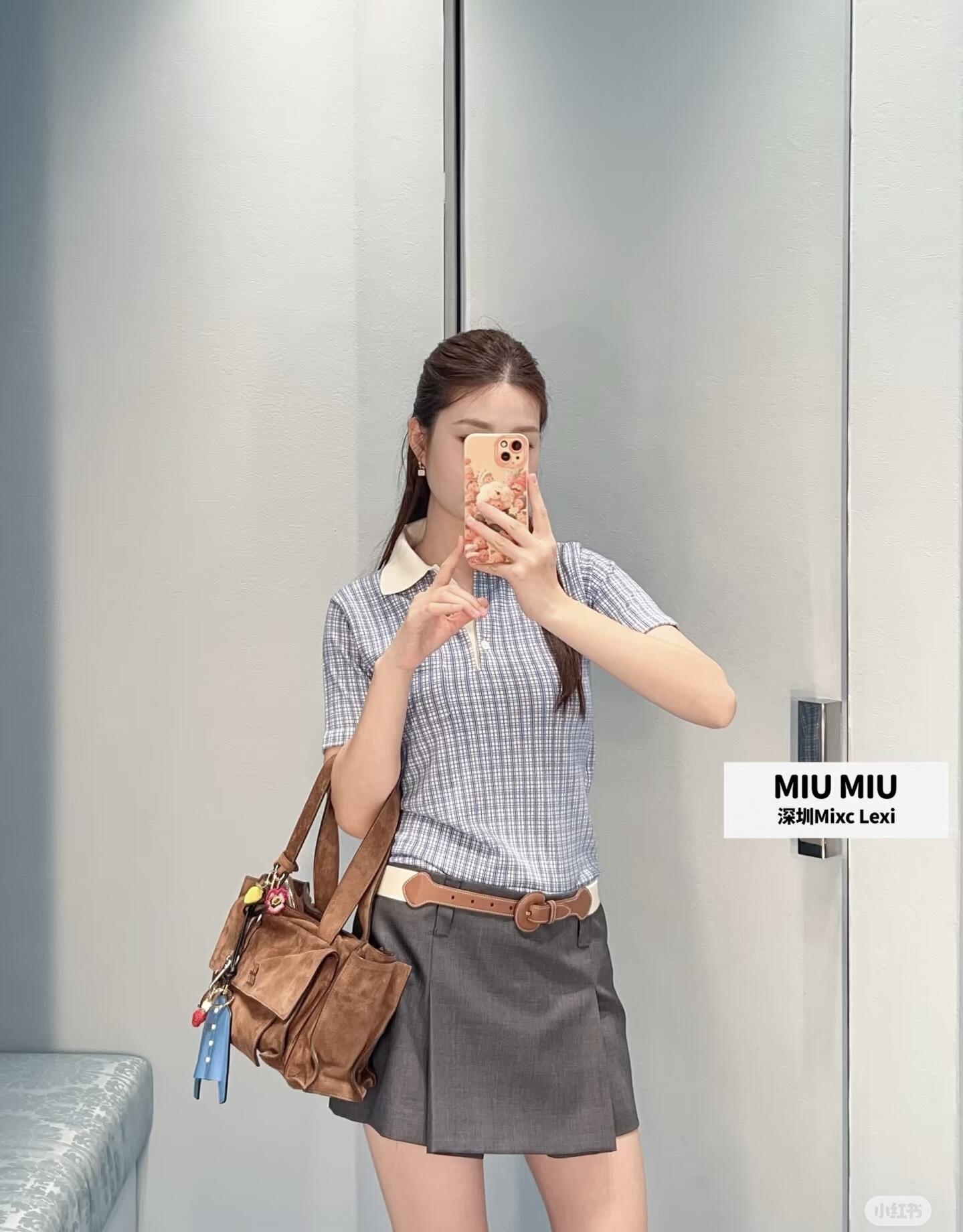 [고퀄]미우미우 카라 체크 반팔 셔츠 블라우스