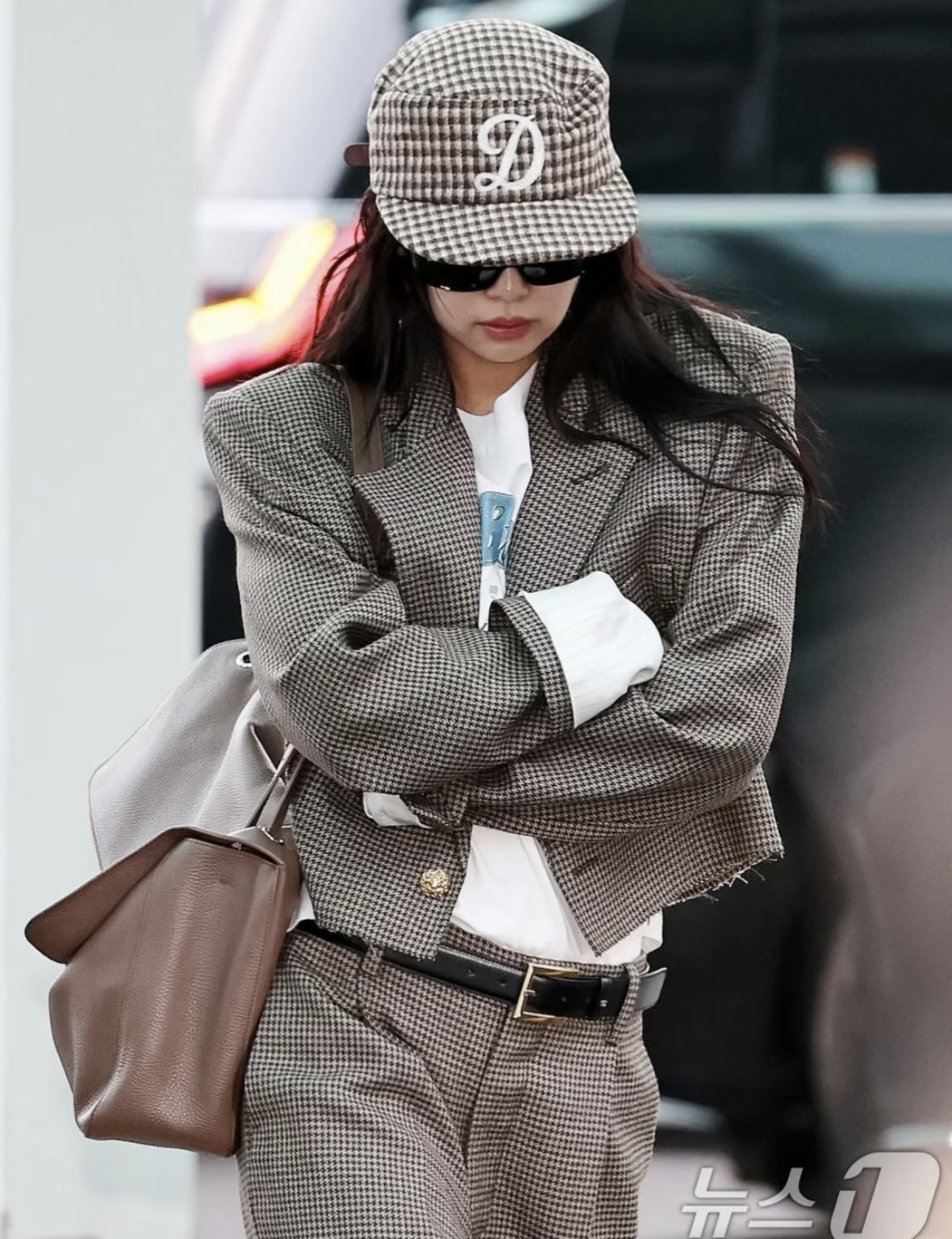 [고퀄] 샤넬 제니 체크 크롭 자켓