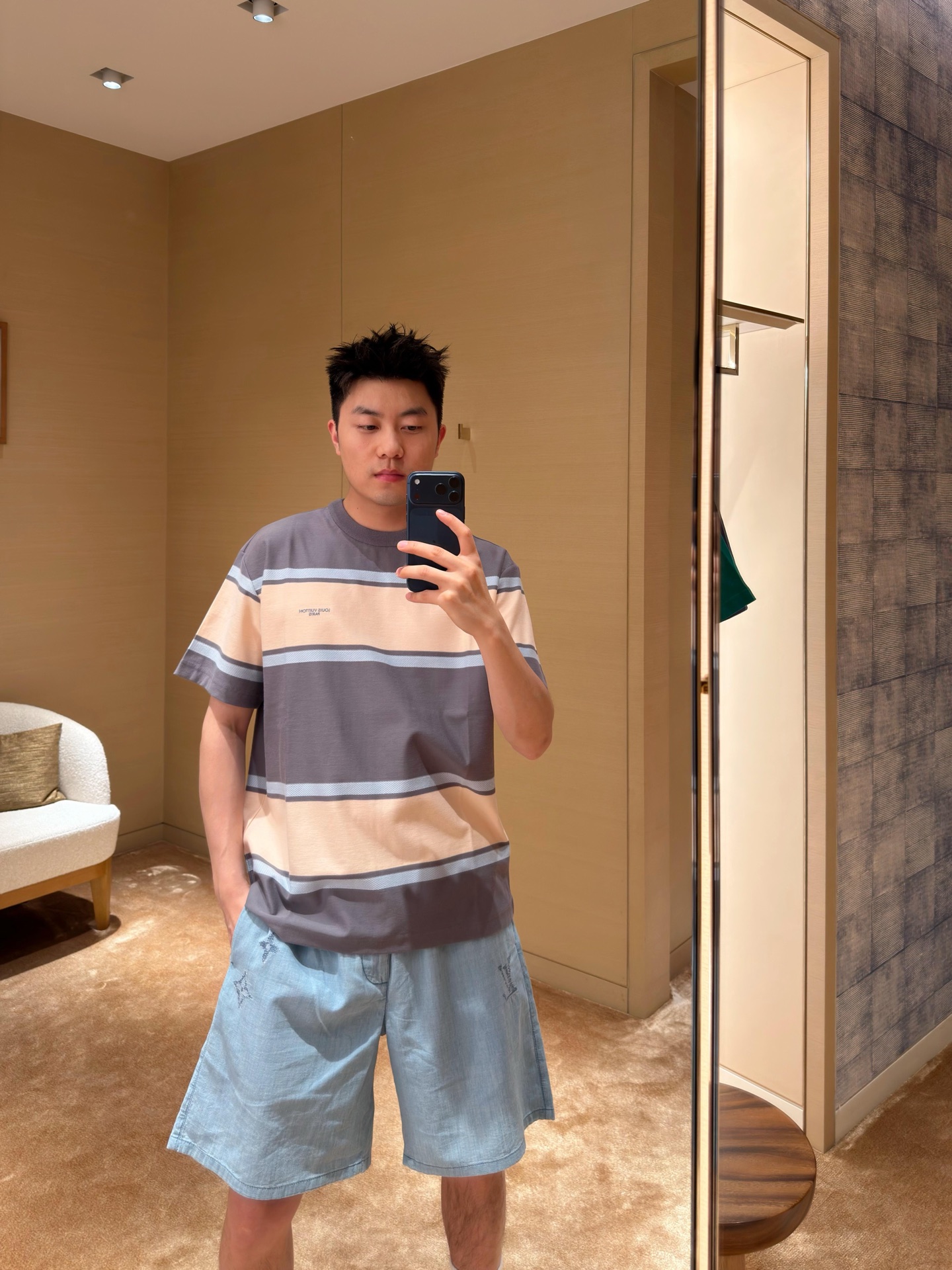 루이비통 맨즈 스트라이프 반팔티
