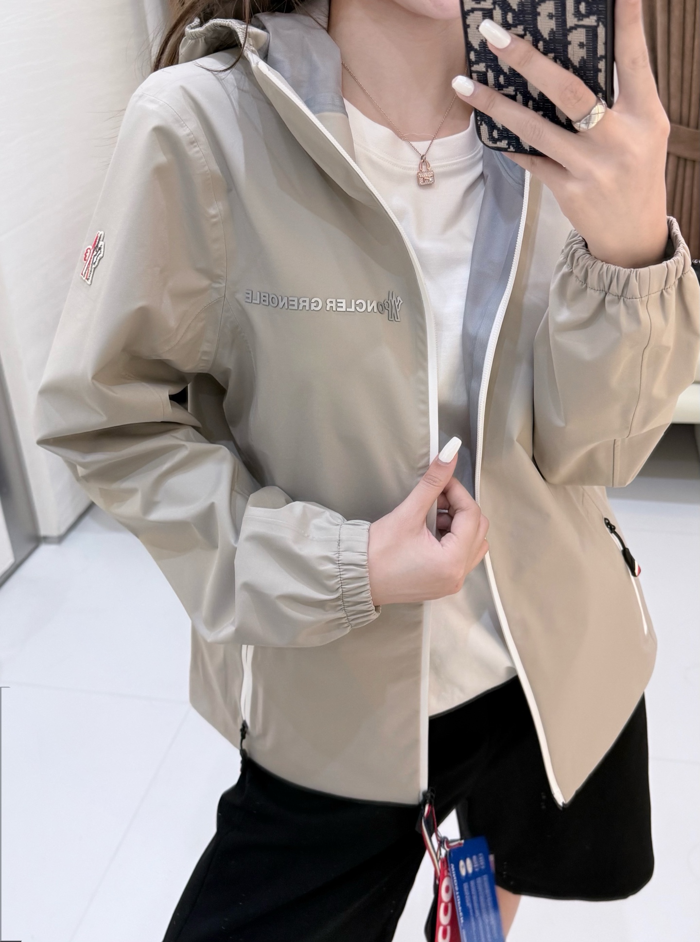 몽클레어 그레노블 바람막이 3컬러