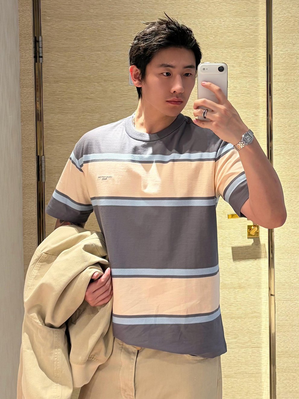 루이비통 맨즈 스트라이프 반팔티