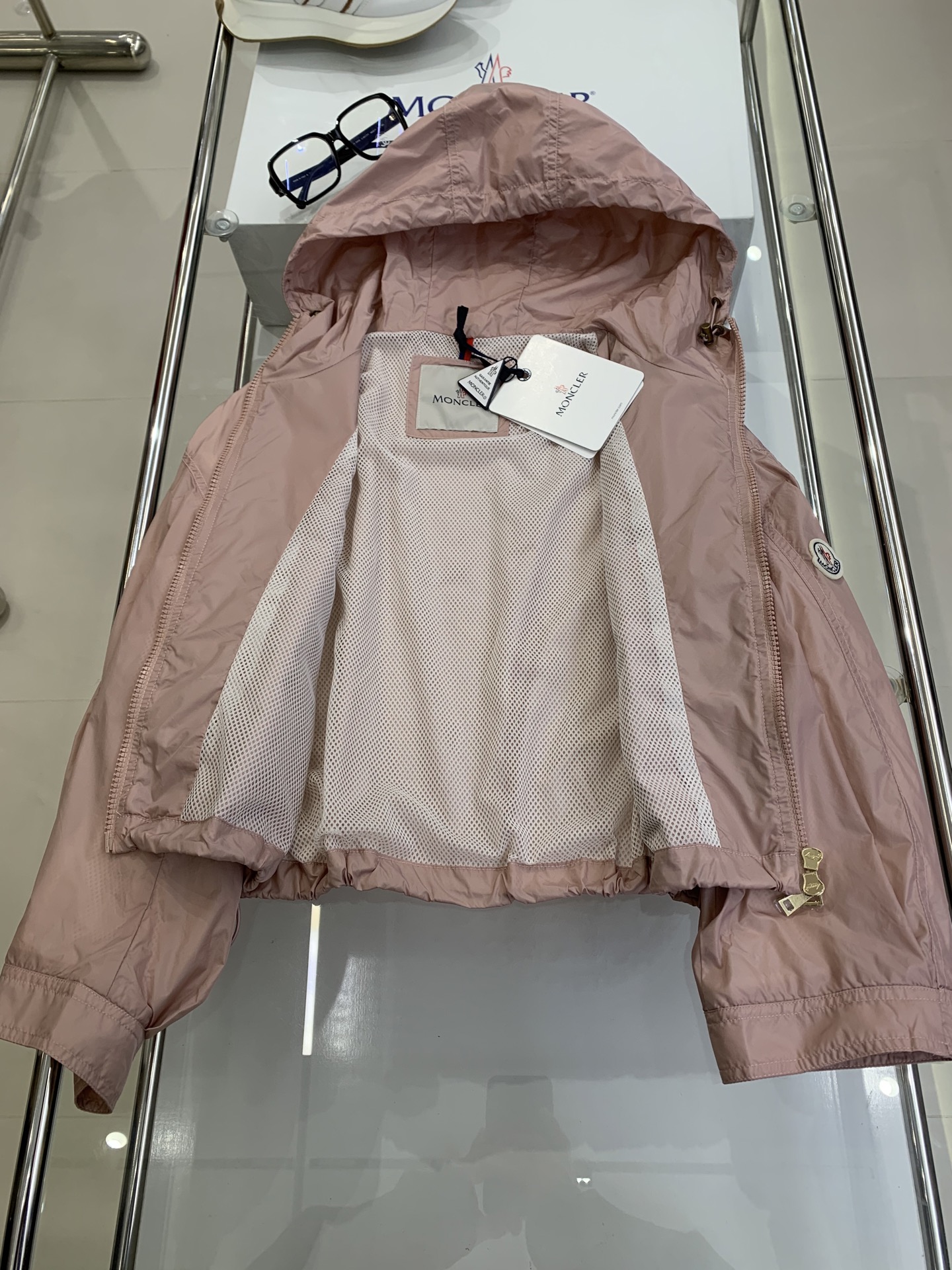 526f204c317ed.jpg